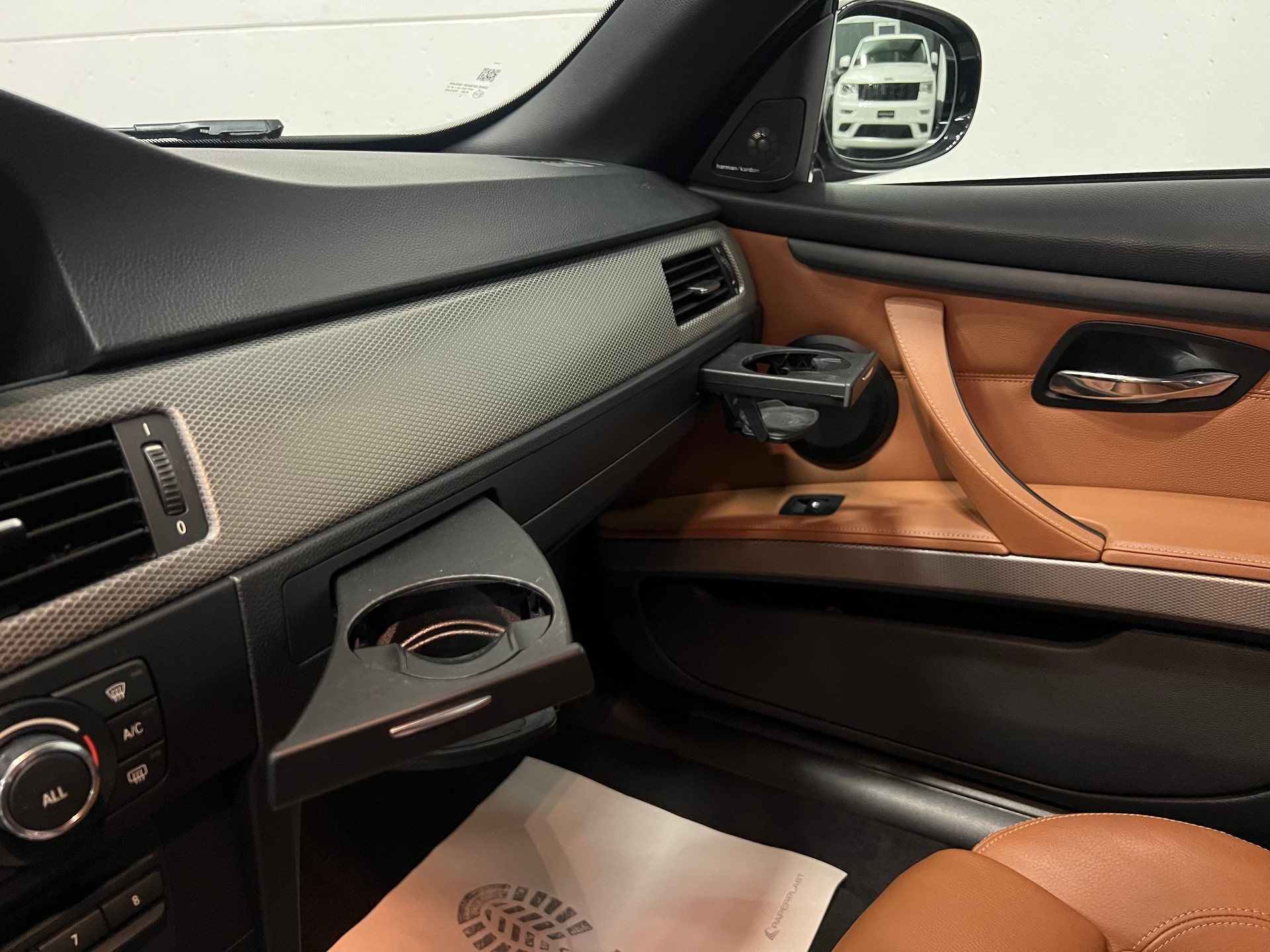 BMW 335i Cabriolet DSG M Paket-image-28