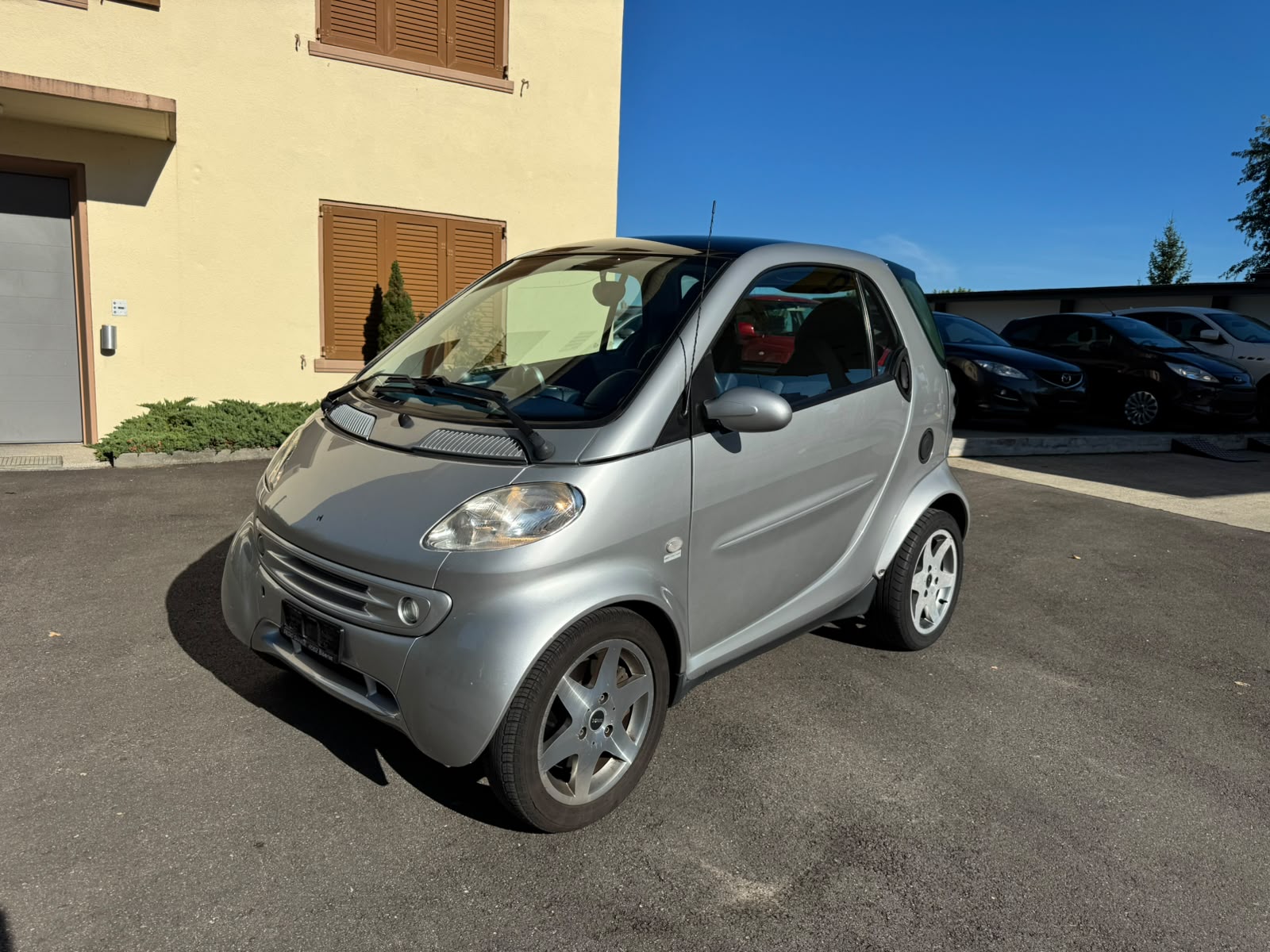 Car photo