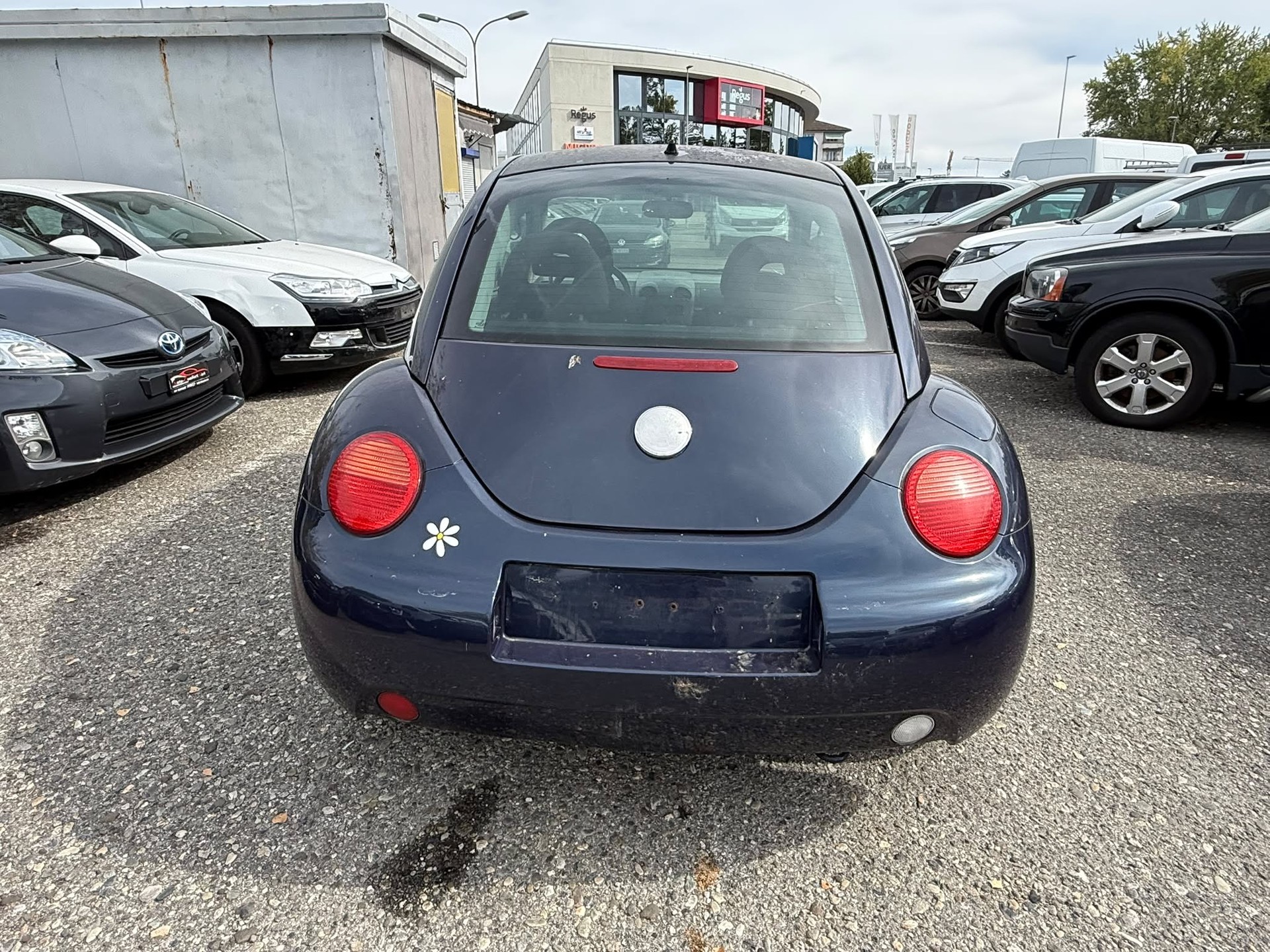 VW Beetle 1.6-image-8