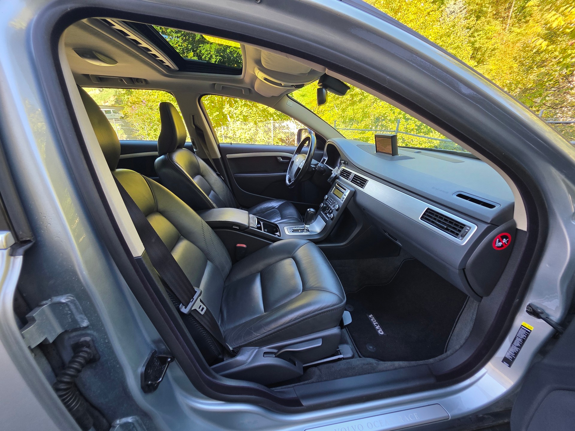 VOLVO XC70 D5 AWD Ocean Race Geartronic-image-19