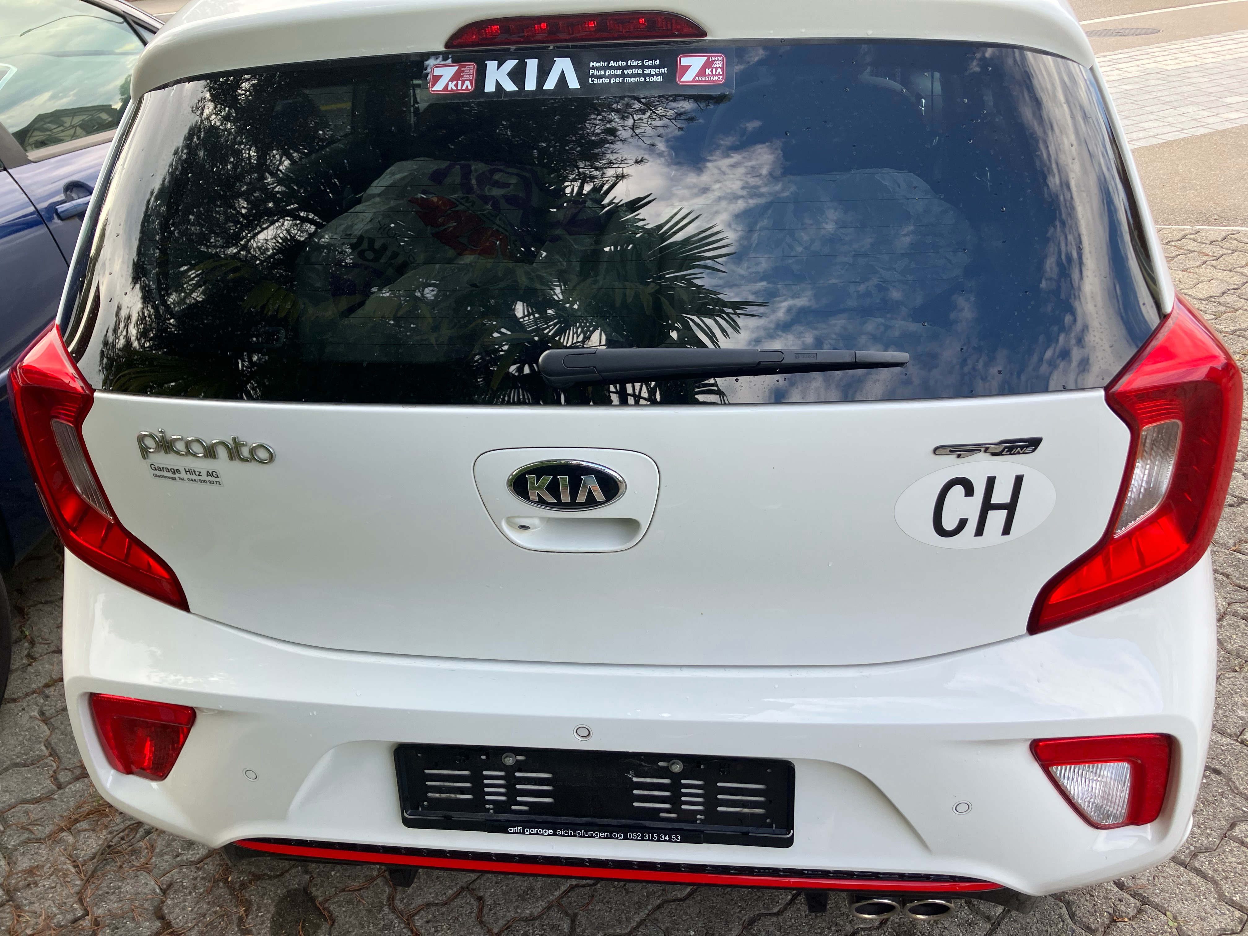 Car photo
