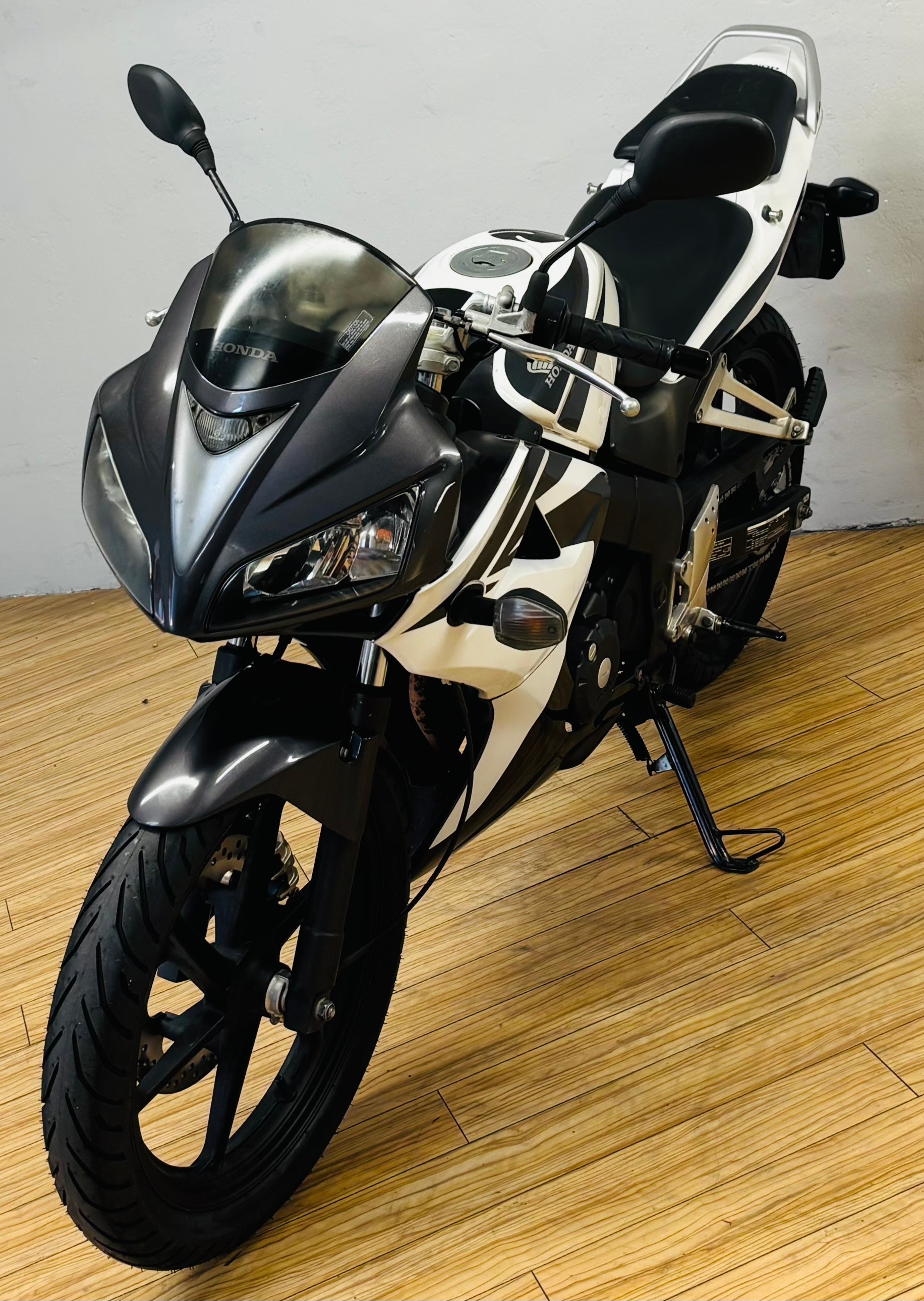 HONDA CBR 125 R-image-6