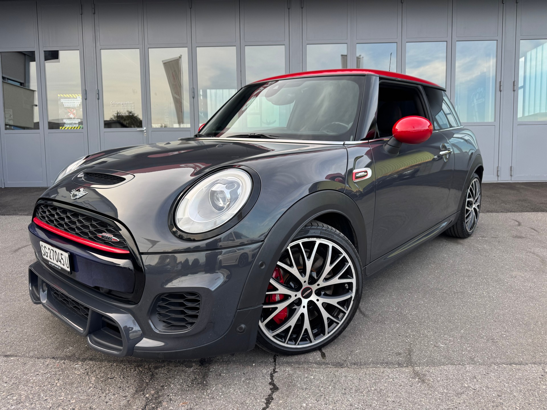 MINI Cooper John Cooper Works Steptronic-image-0