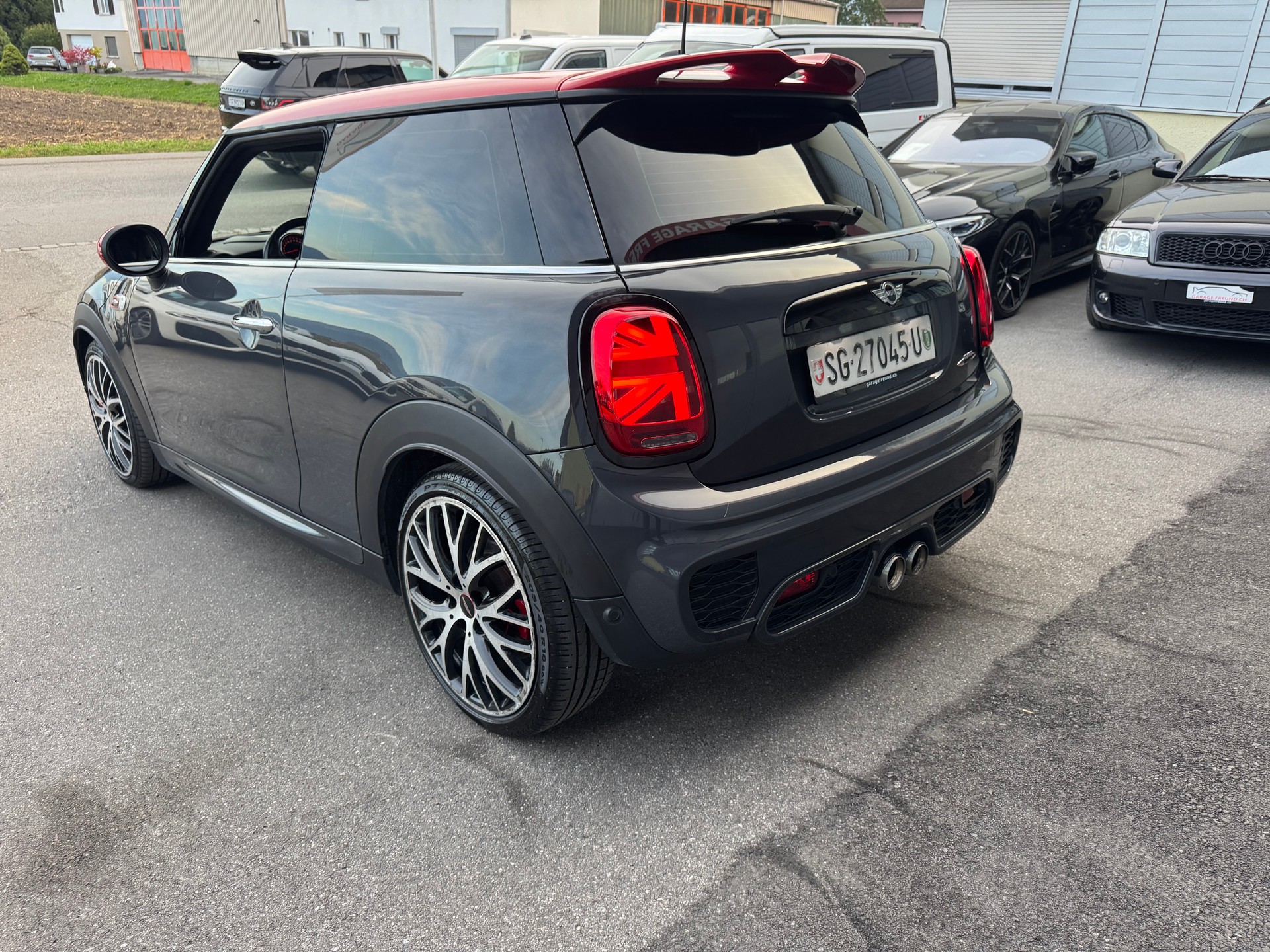 MINI Cooper John Cooper Works Steptronic-image-8