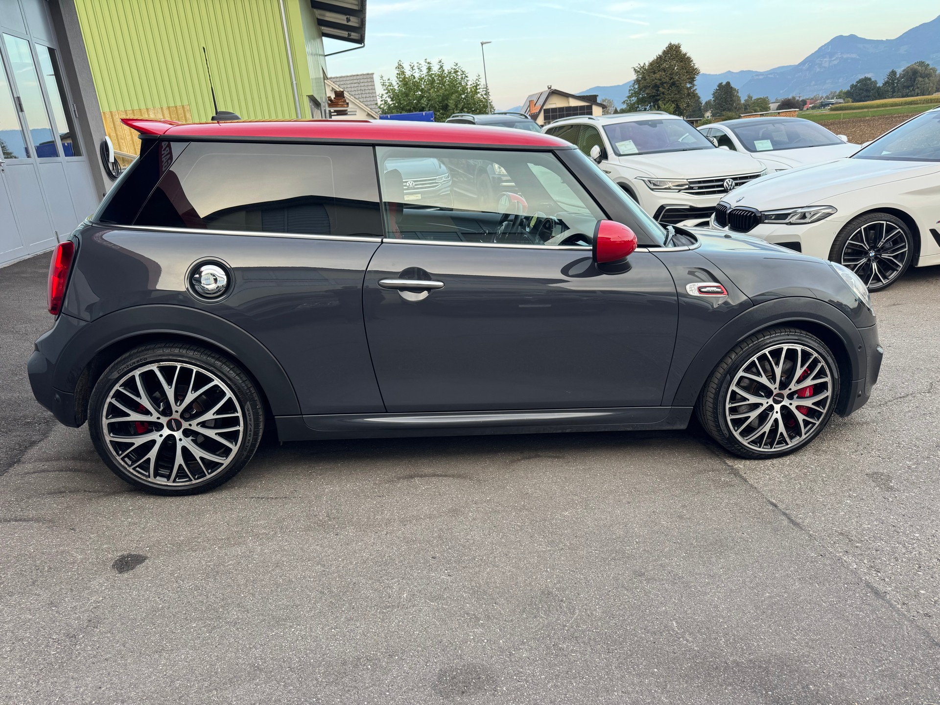 MINI Cooper John Cooper Works Steptronic-image-11