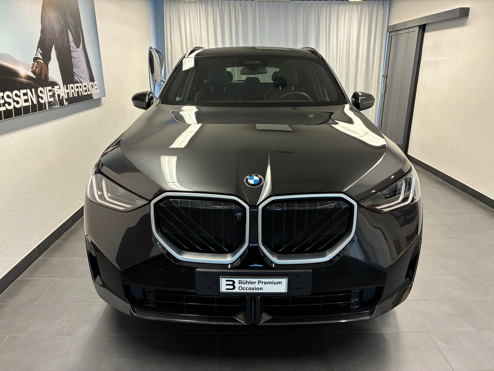 BMW X3 40d xDrive-showroom-element-1