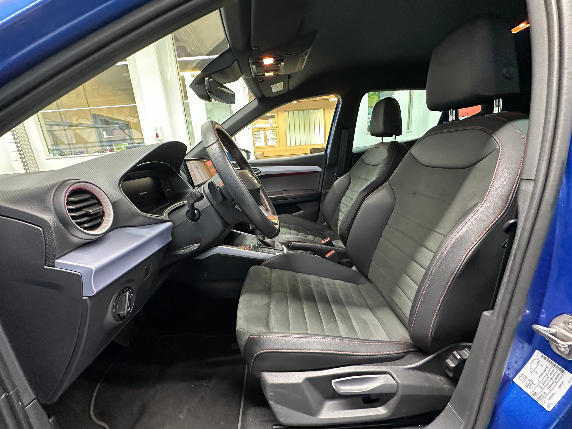 SEAT Arona 1.0 TSI Eco Hola FR DSG-image-7