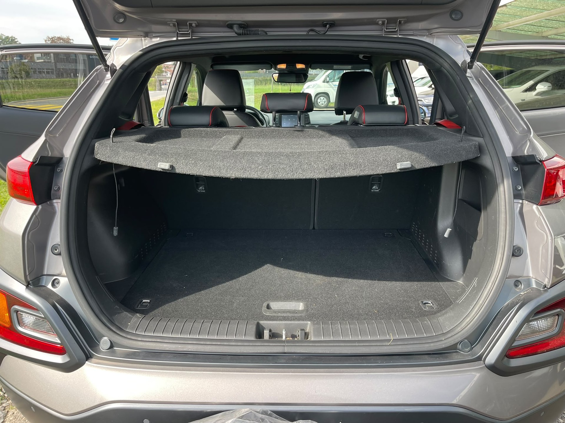 HYUNDAI Kona 1.6 T-GDi Launch 4WD DCT-image-12