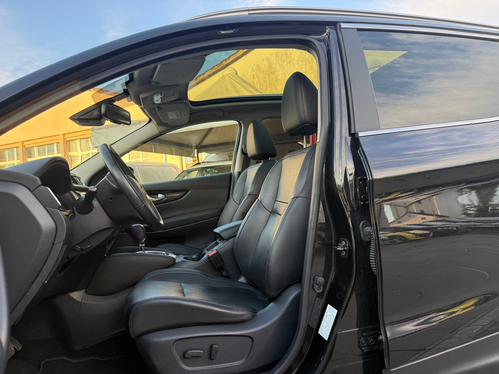 NISSAN Qashqai 1.2 DIG-T N-Connecta Xtronic CVT-image-9