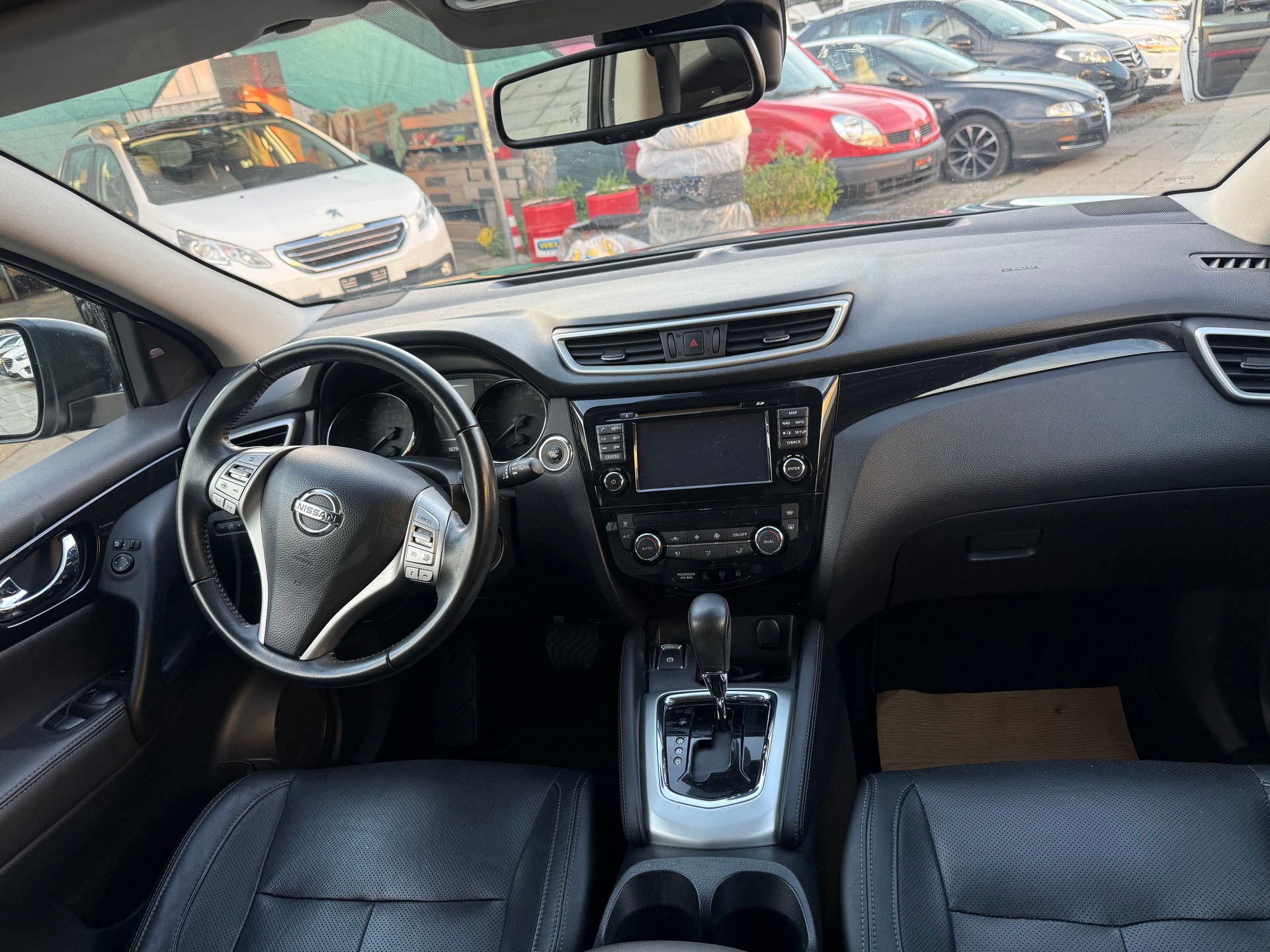 NISSAN Qashqai 1.2 DIG-T N-Connecta Xtronic CVT-image-12