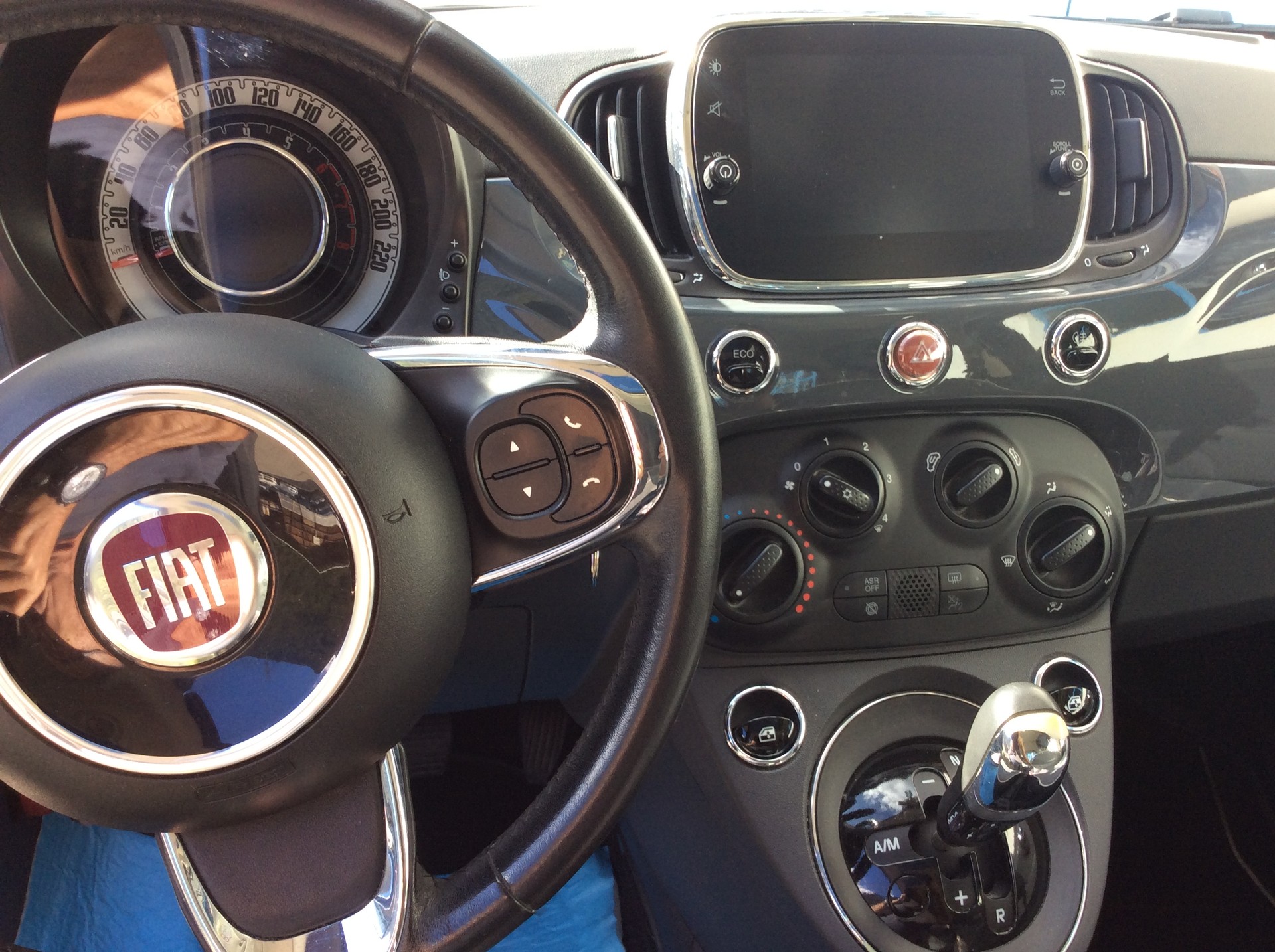 FIAT 500 0.9 Twinair Lounge Dualogic-image-4
