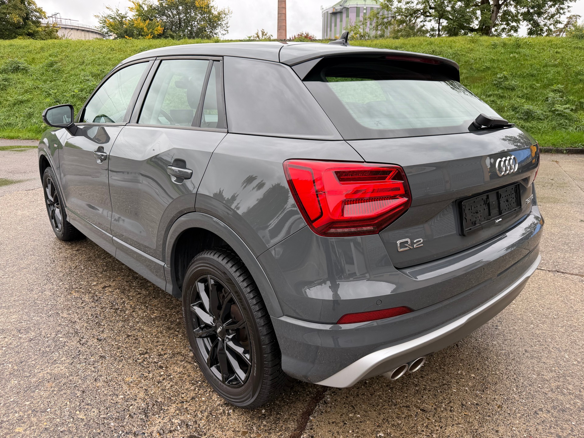 AUDI Q2 35 TFSI S-tronic-showroom-element-2