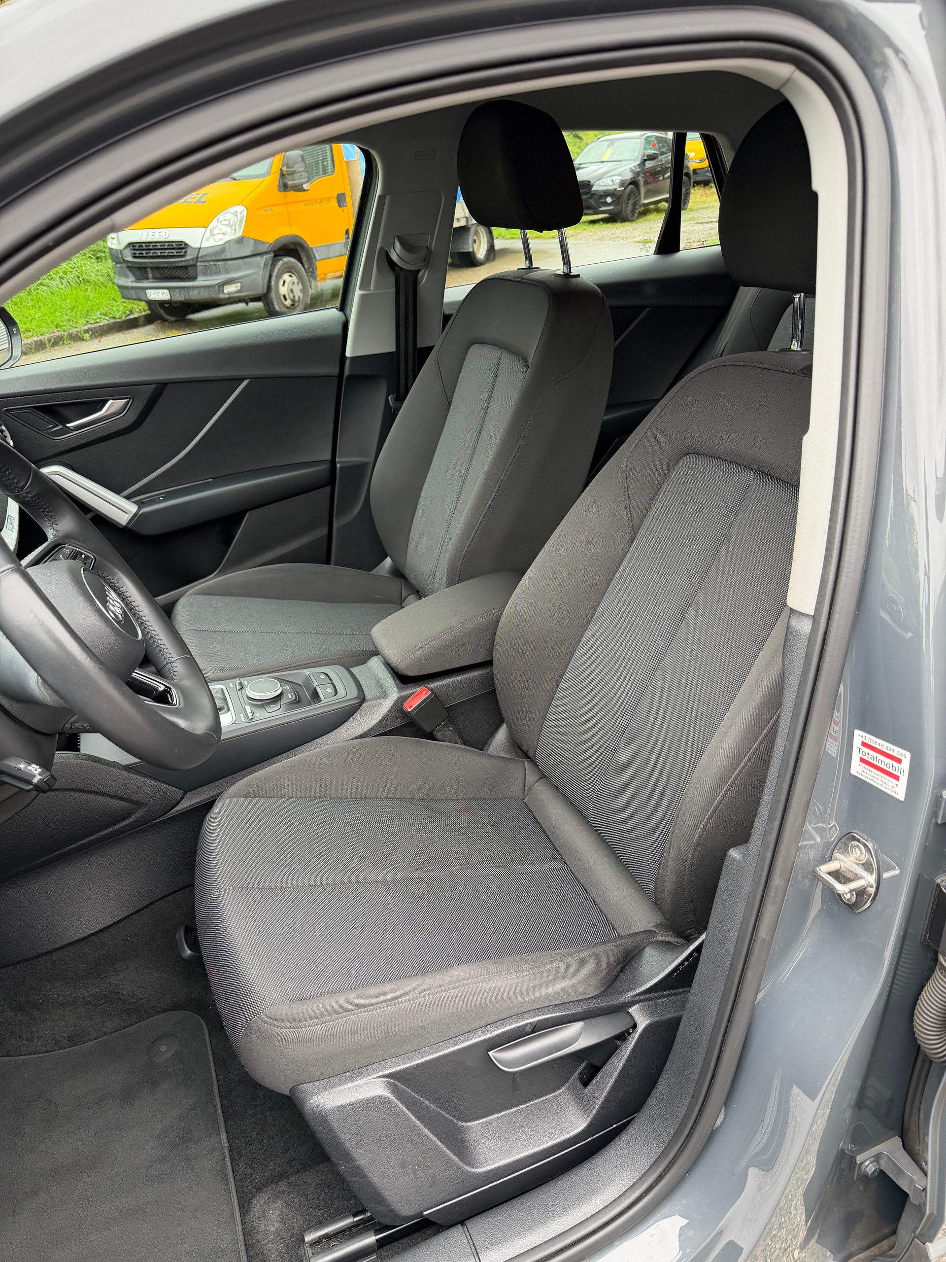 AUDI Q2 35 TFSI S-tronic-image-9