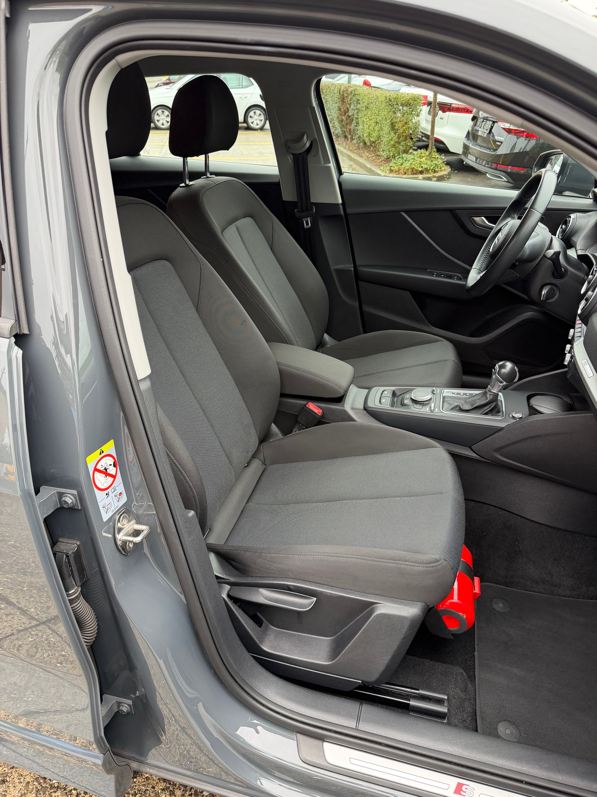 AUDI Q2 35 TFSI S-tronic-image-15