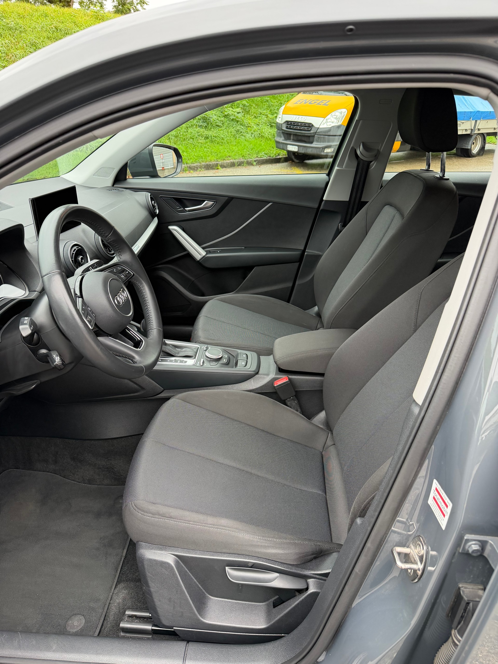 AUDI Q2 35 TFSI S-tronic-image-8
