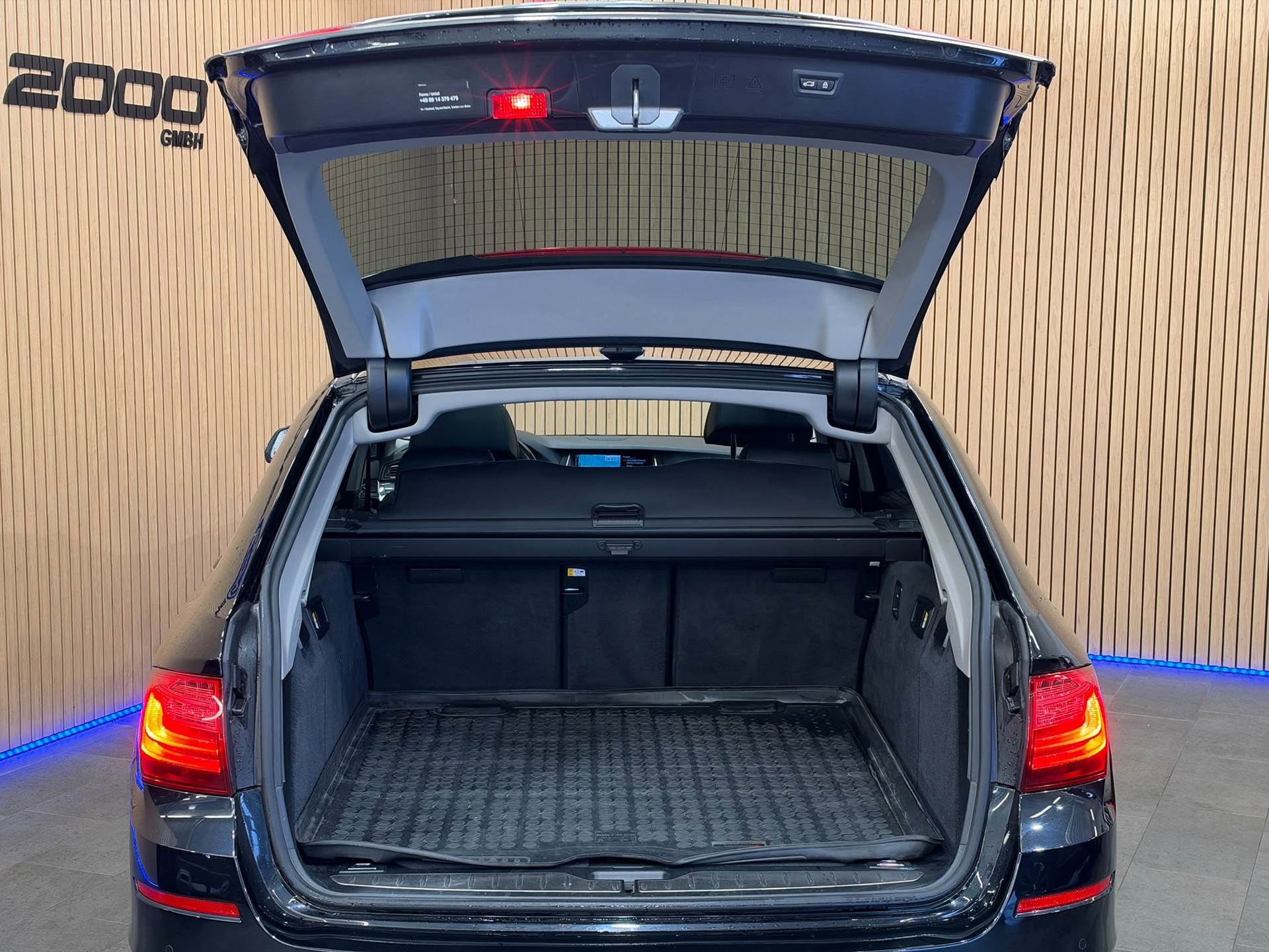 BMW 530d Touring xDrive Steptronic-image-6