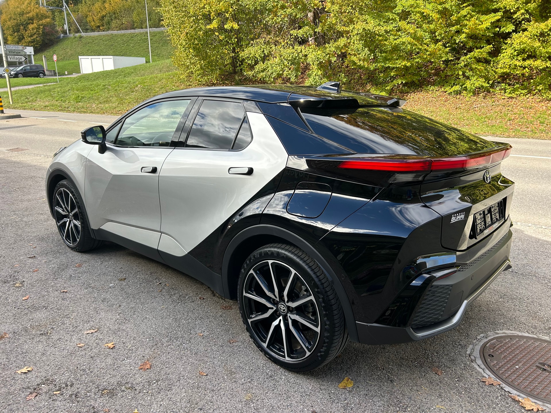 TOYOTA C-HR 2.0 PHEV CVT GR Sport-image-5