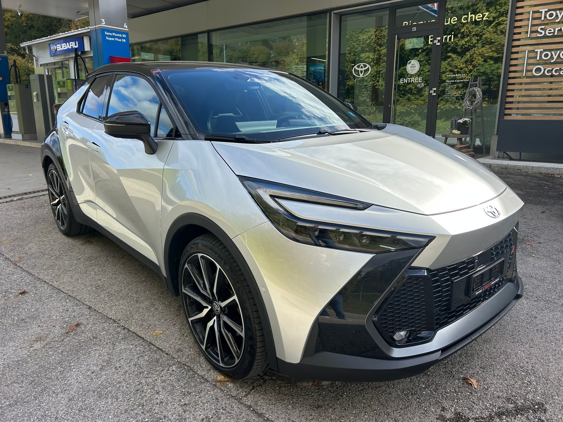 TOYOTA C-HR 2.0 PHEV CVT GR Sport-image-1