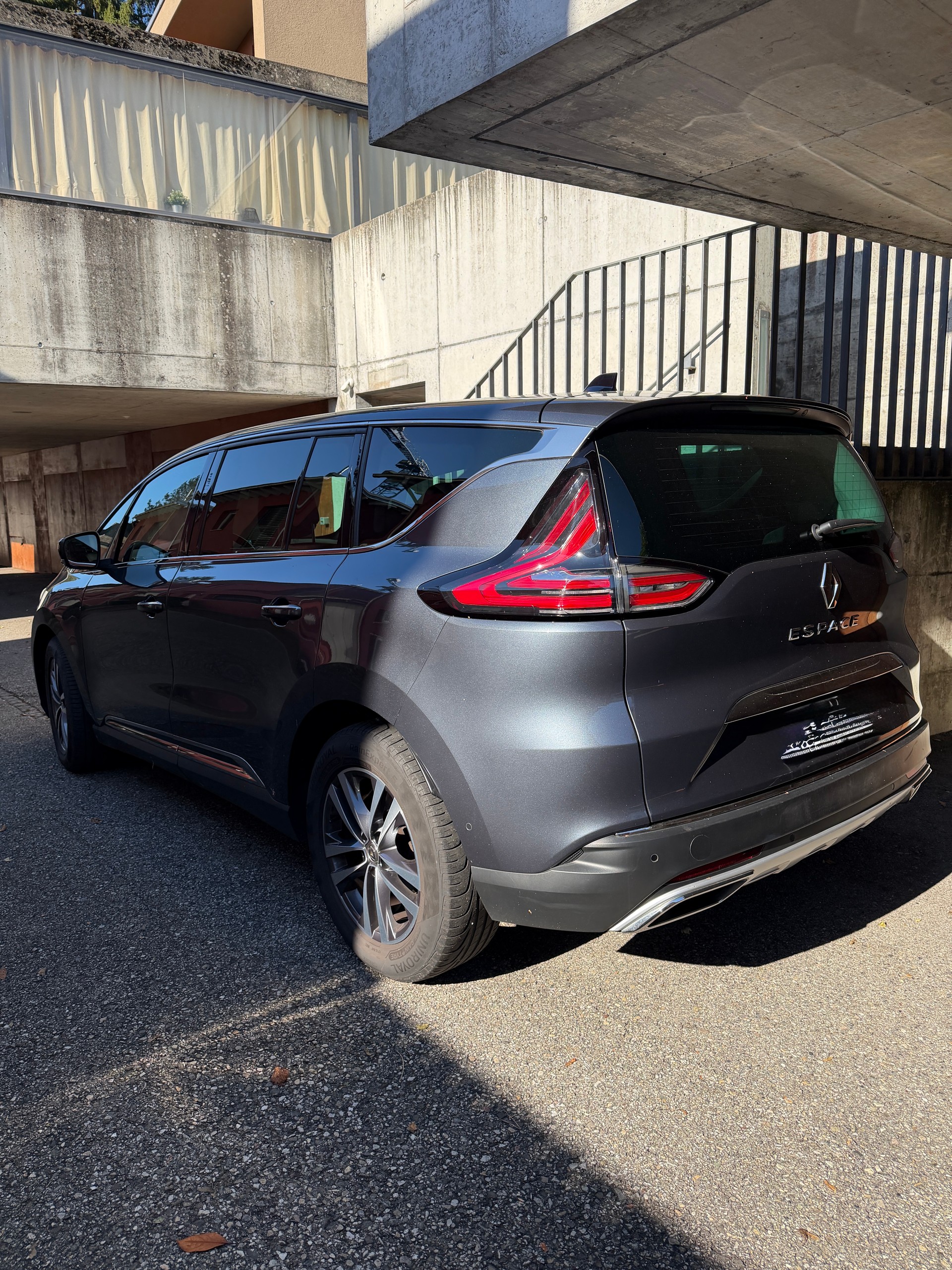 RENAULT 1.8 TCe 225 Intens EDC-image-1