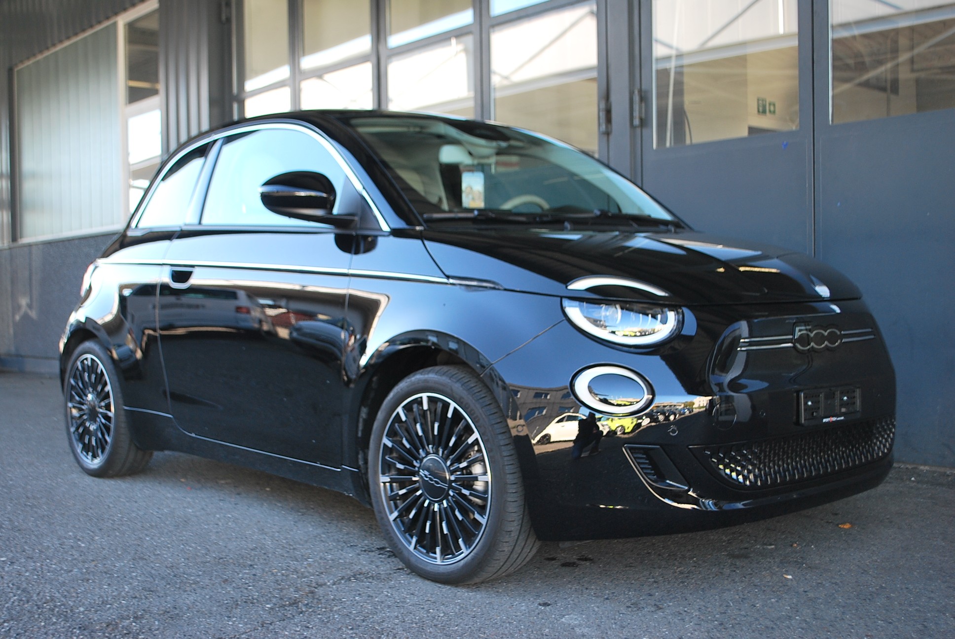 Car photo