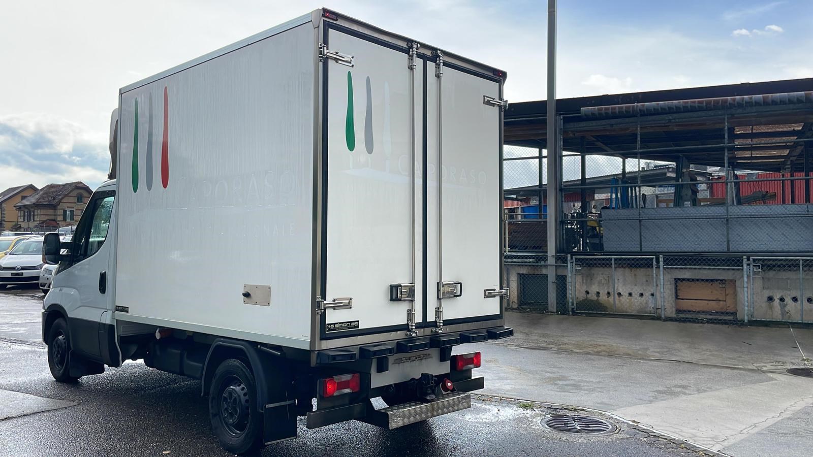 IVECO Daily 35 S 17-image-4