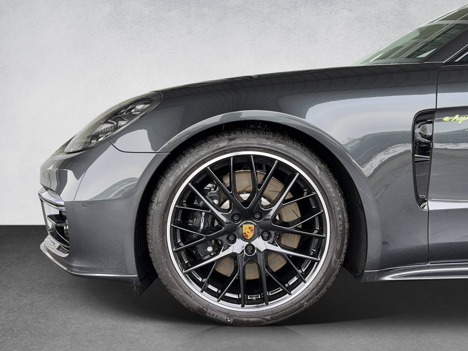 PORSCHE Panamera 4S E-Hybrid-image-12