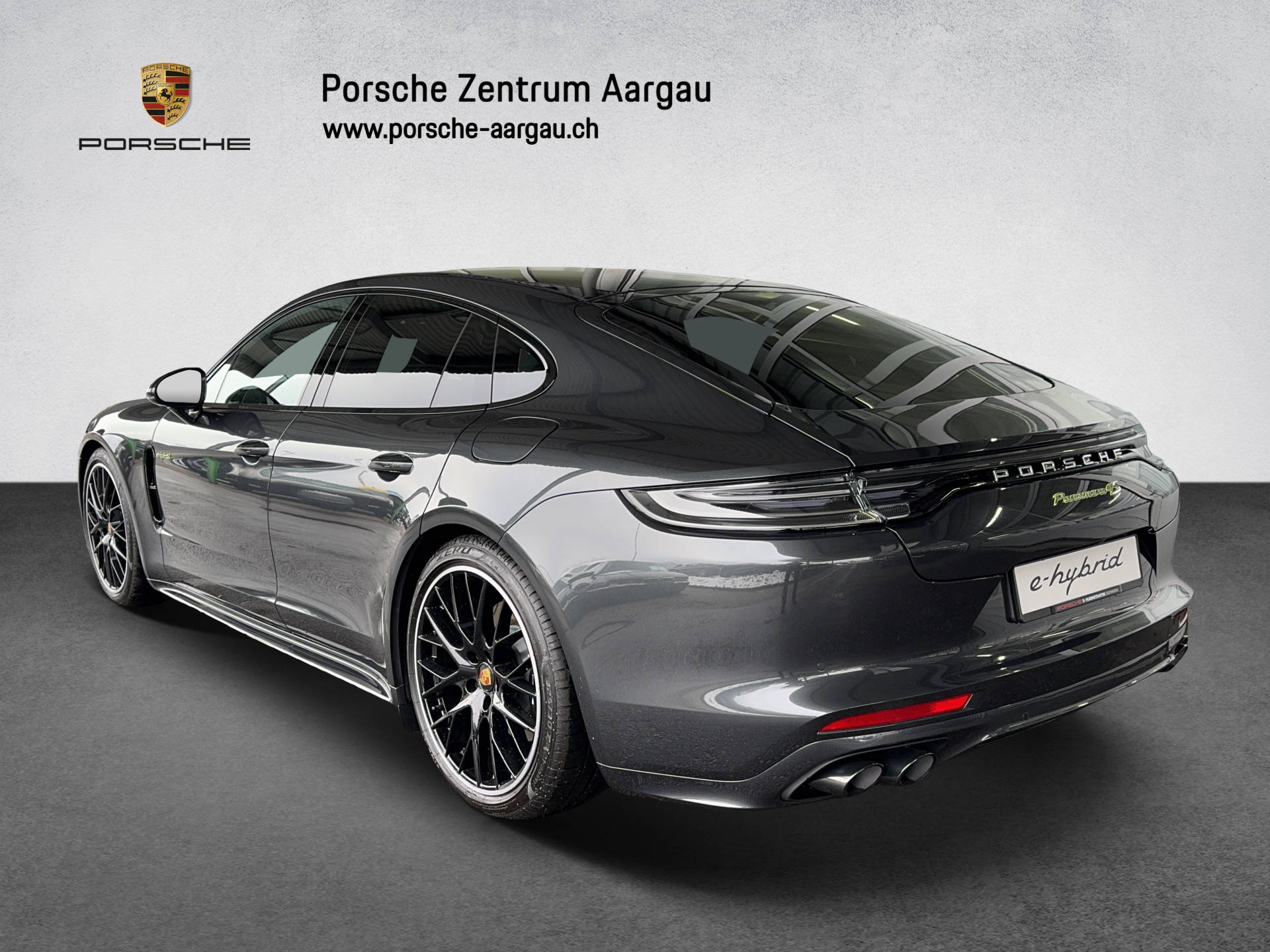 PORSCHE Panamera 4S E-Hybrid-image-3