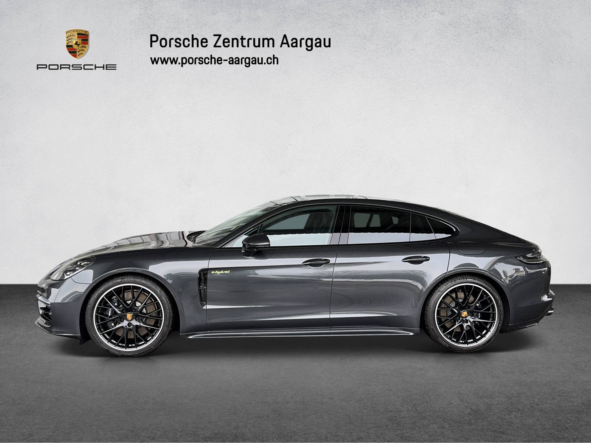 PORSCHE Panamera 4S E-Hybrid-image-2