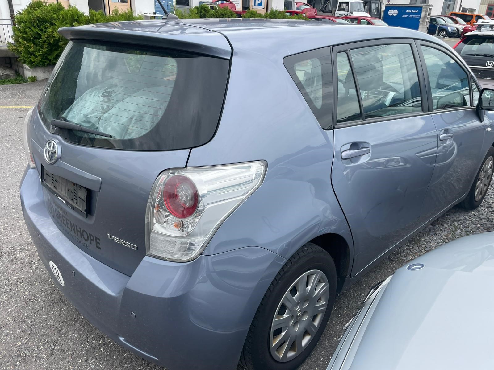 TOYOTA Verso 2.0 D-4D Linea Luna-image-3