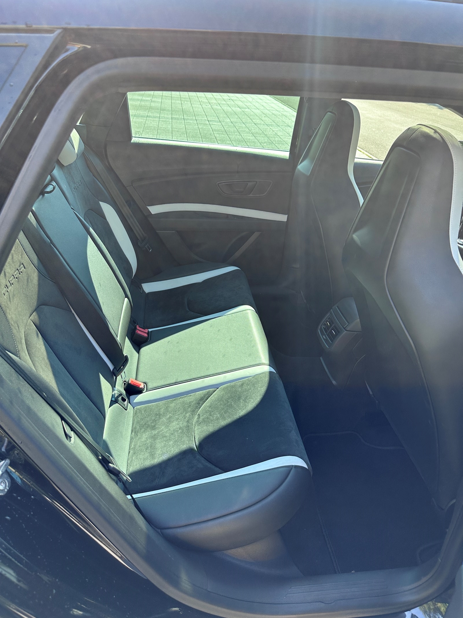 SEAT Leon ST 2.0 TSI Cupra 280 DSG-image-7