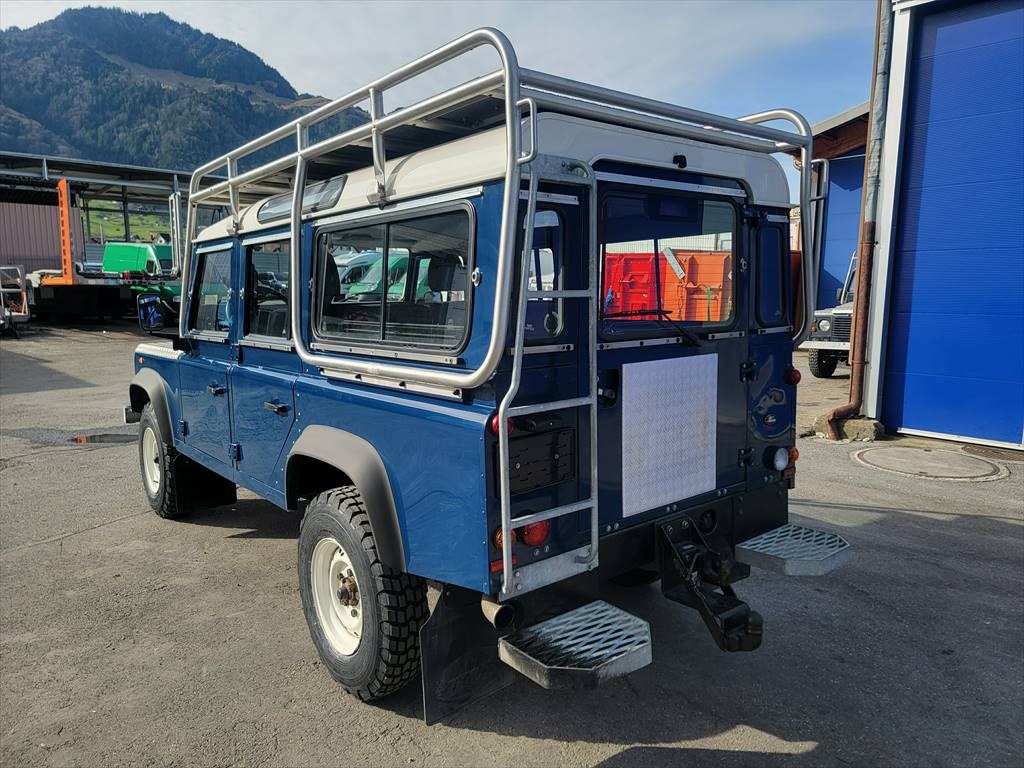 LAND ROVER Defender 110 SW 2.5 Td5-image-2