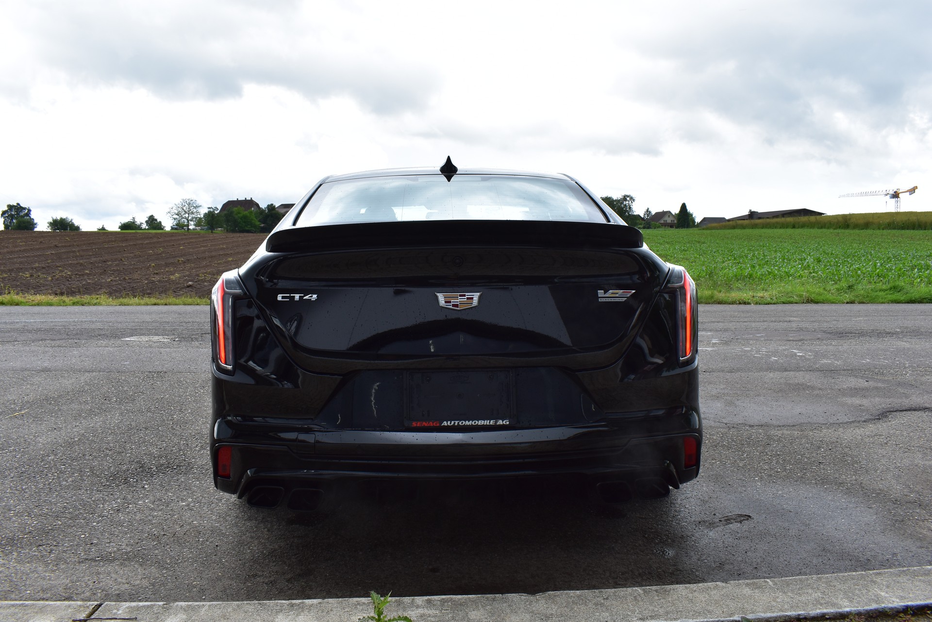 CADILLAC CT4 Blackwing-image-5