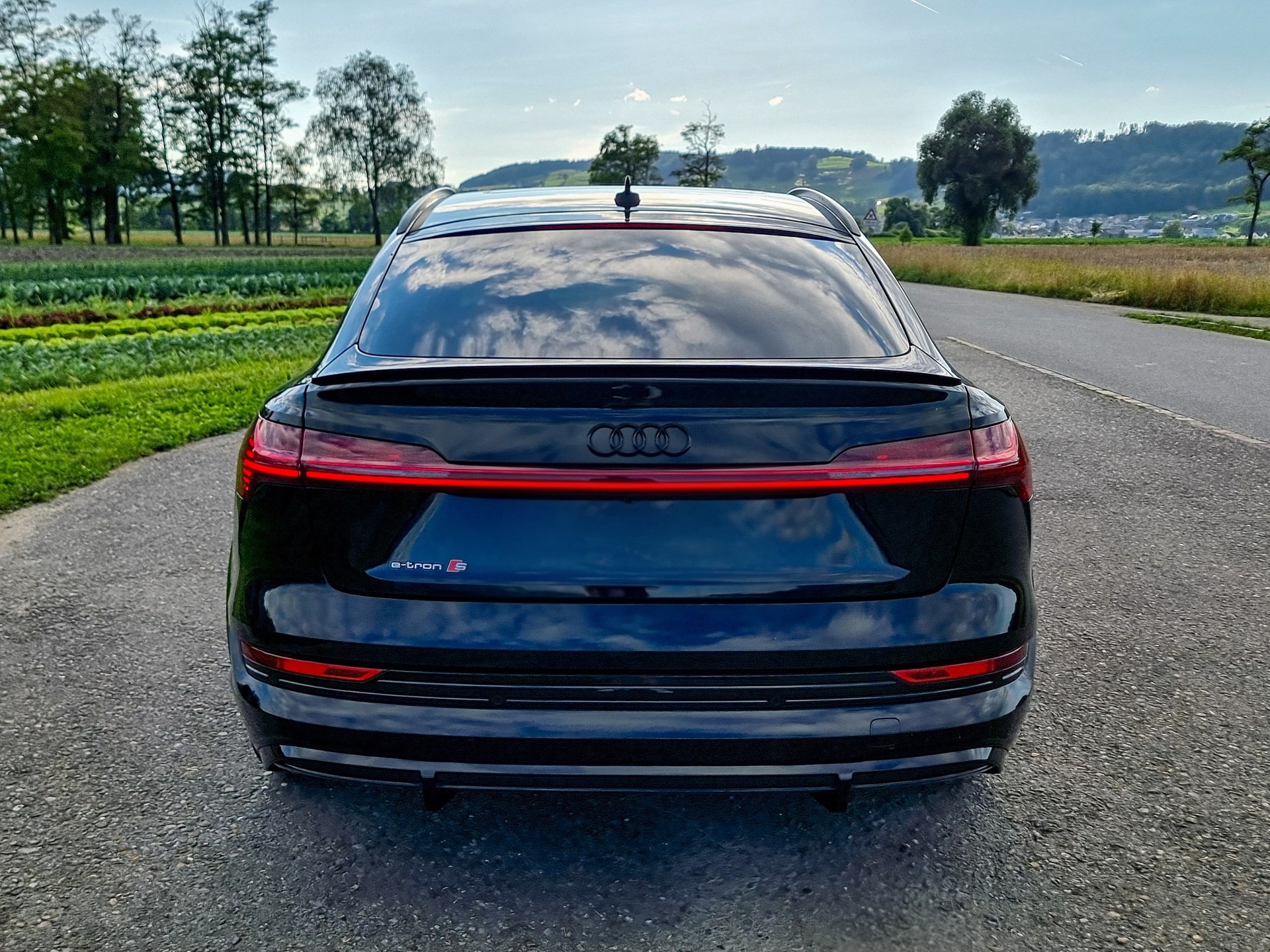 AUDI e-tron S Sportback (Audi SQ8) | Black Edition | 503 PS | Gratis Service | Garantie-image-5