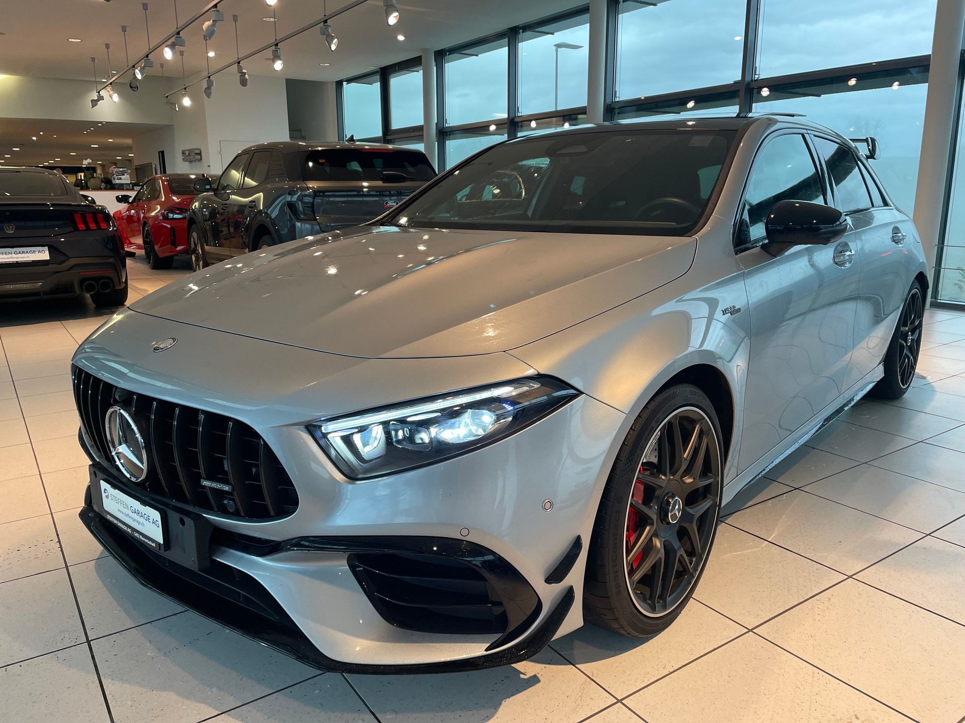 MERCEDES-BENZ A AMG 45 S 4Matic 8G-DCT-showroom-element-1
