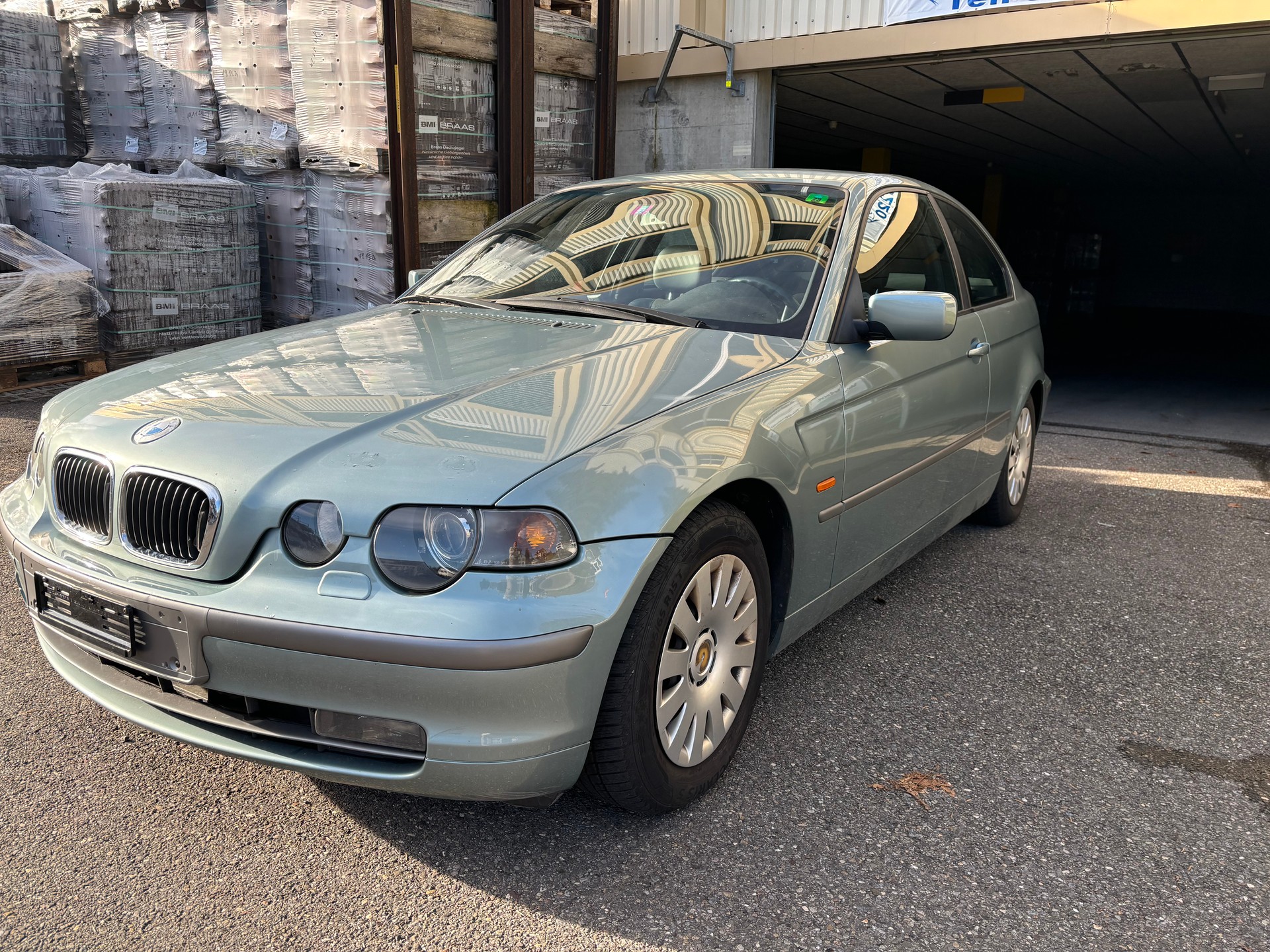 BMW 318 ti Compact-image-2