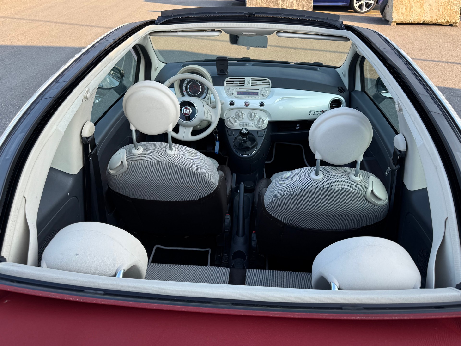 FIAT 500C 1.4 16V Lounge-image-23