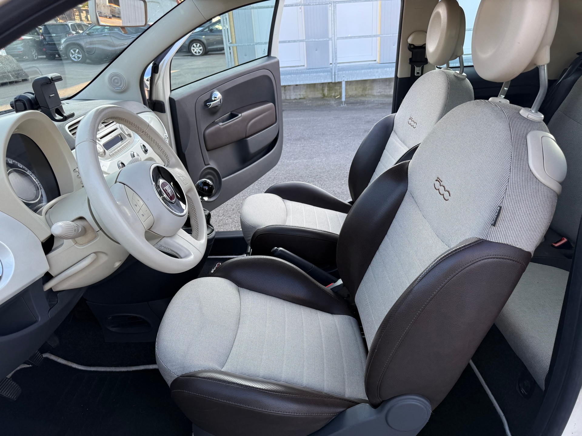 FIAT 500C 1.4 16V Lounge-image-17