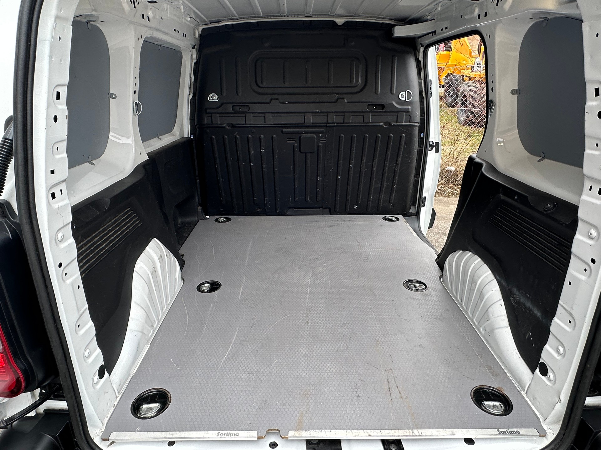 CITROEN Berlingo Van 1.5 Blue HDi 100 s/s Club 650kg-image-14