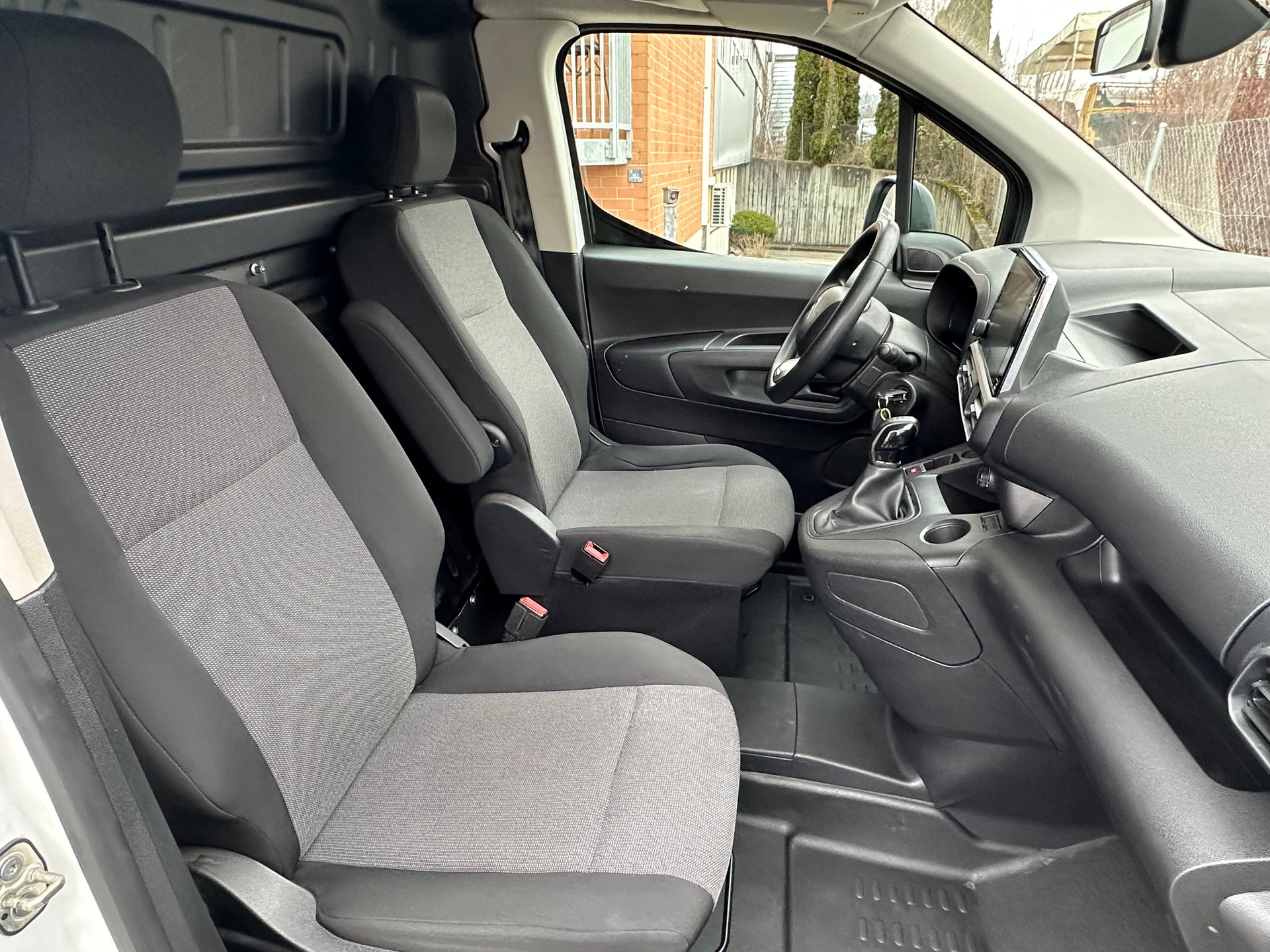 CITROEN Berlingo Van 1.5 Blue HDi 100 s/s Club 650kg-image-11