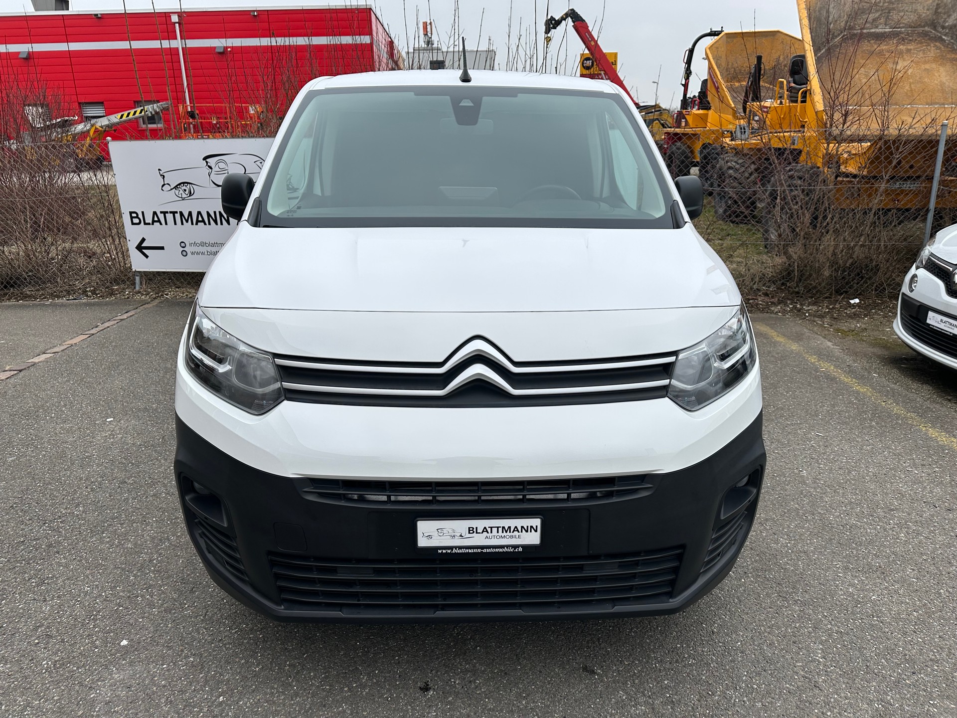 CITROEN Berlingo Van 1.5 Blue HDi 100 s/s Club 650kg-image-1