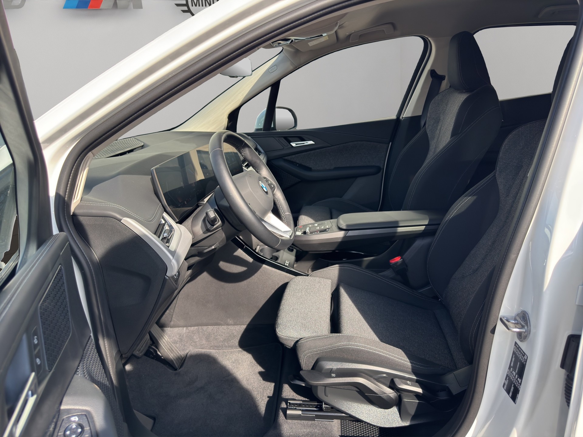 BMW 220i Active Tourer DKG-image-14
