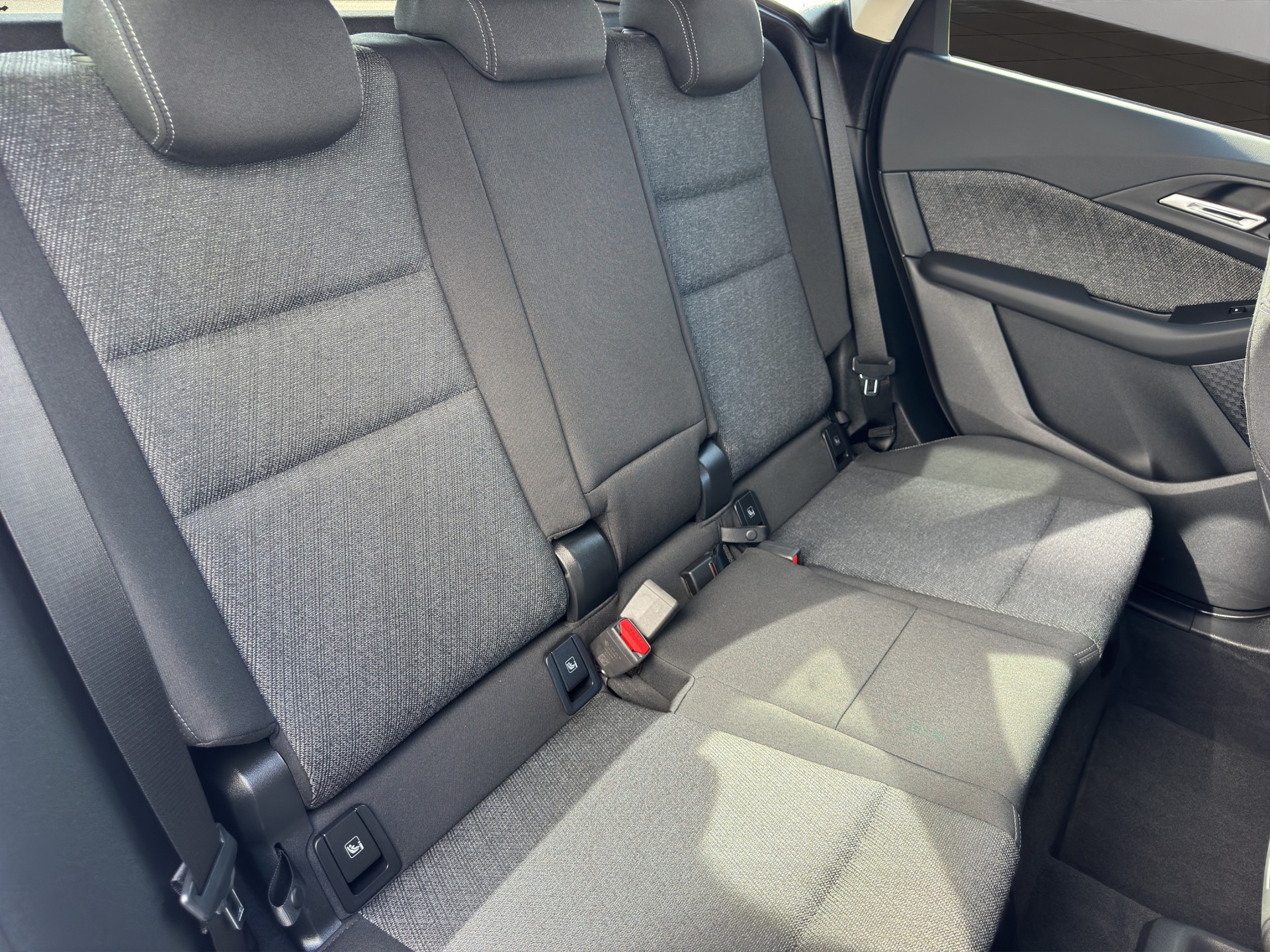 BMW 220i Active Tourer DKG-image-16