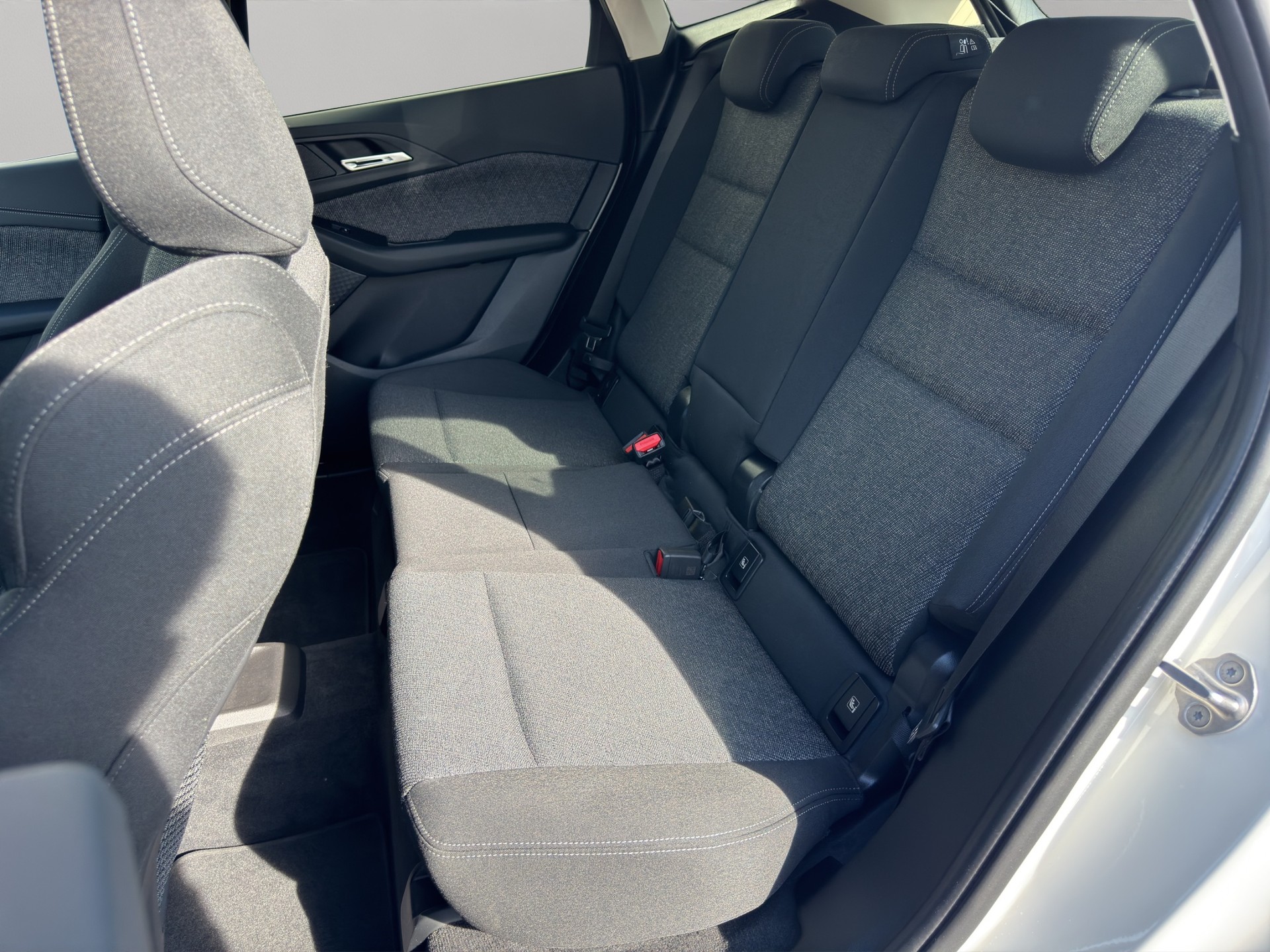 BMW 220i Active Tourer DKG-image-15
