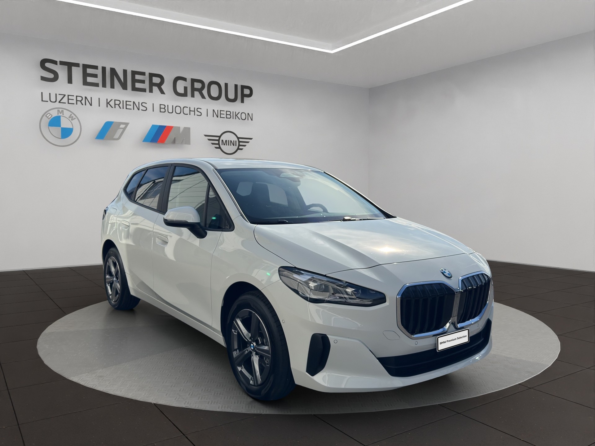BMW 220i Active Tourer DKG-image-6