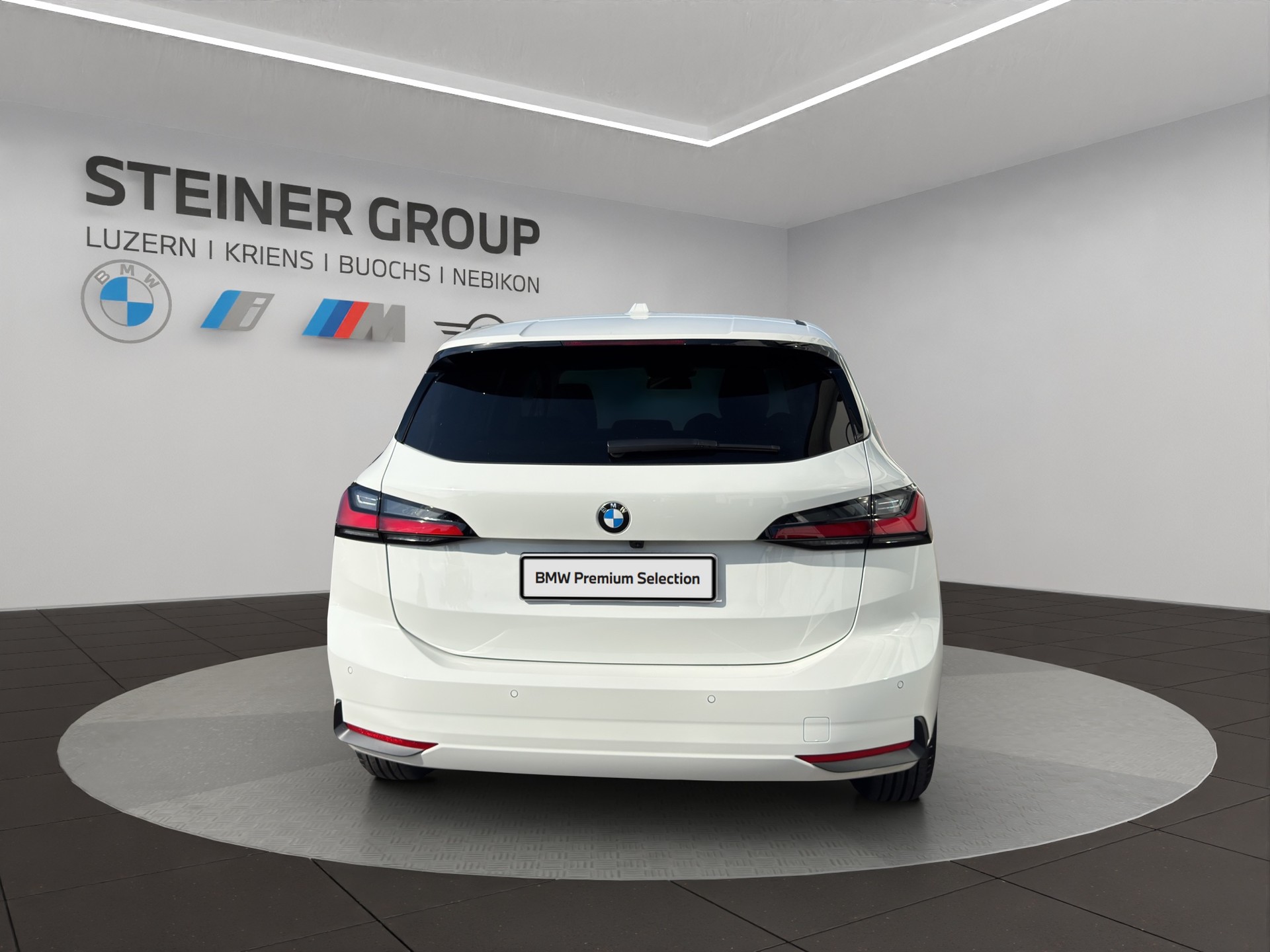 BMW 220i Active Tourer DKG-image-3