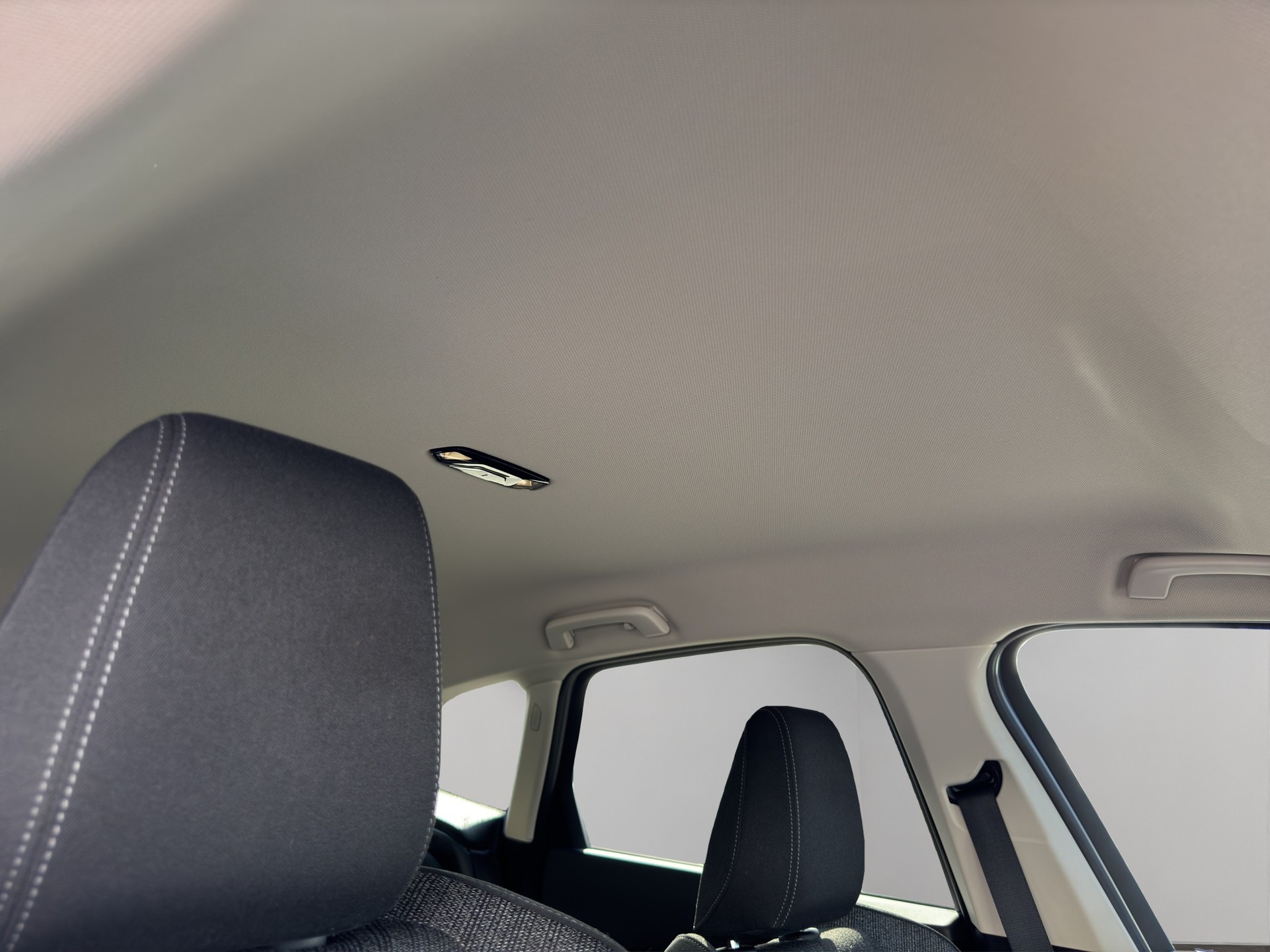 BMW 220i Active Tourer DKG-image-18