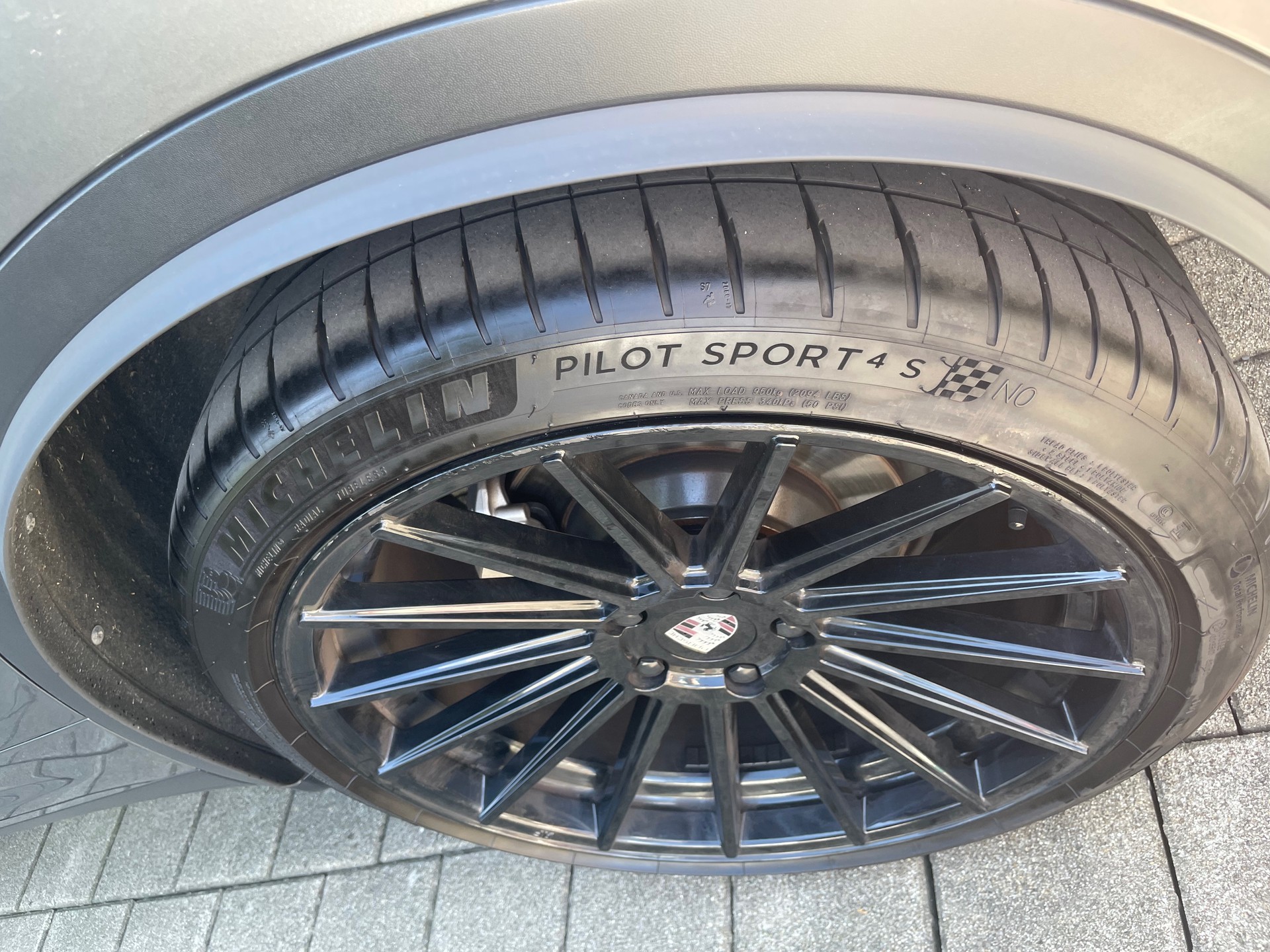 PORSCHE Cayenne S Diesel-image-12