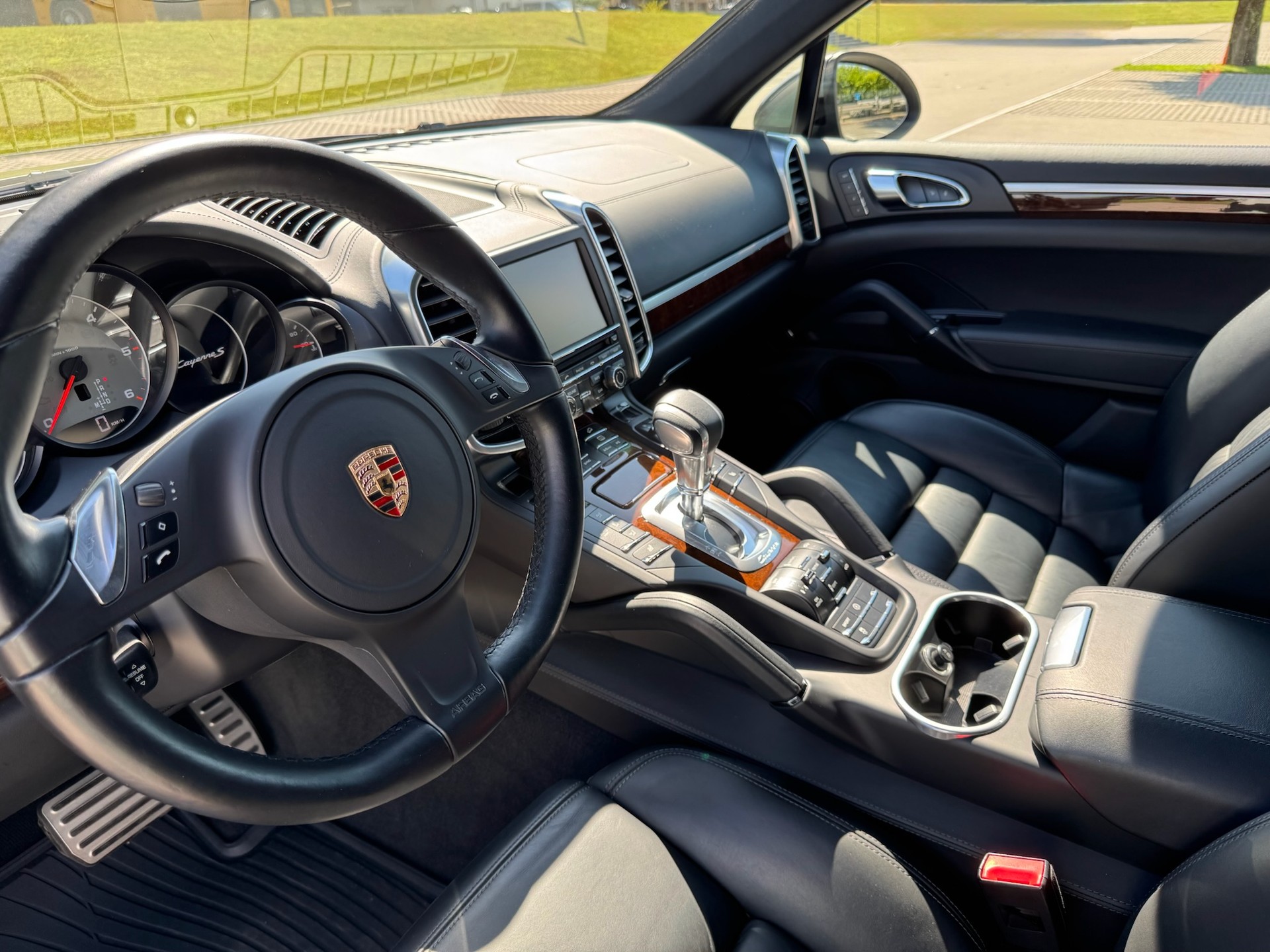 PORSCHE Cayenne S Diesel-image-2