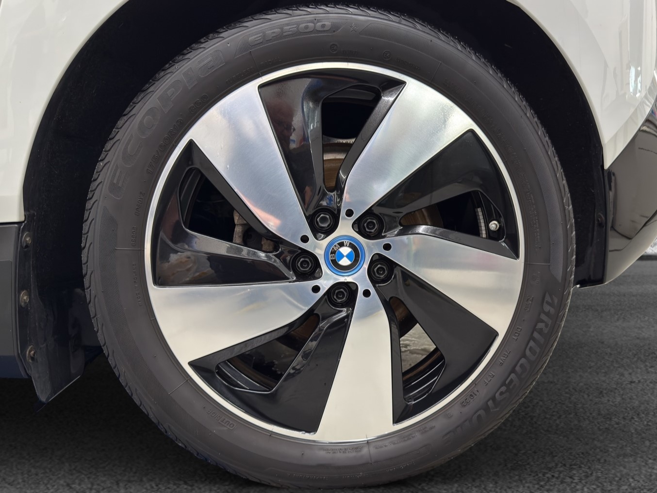 BMW i3 (120Ah)-image-8