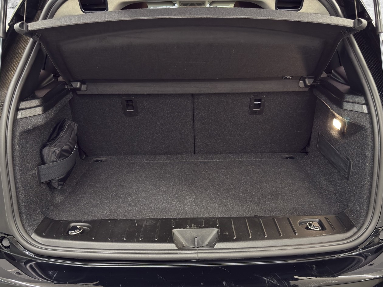 BMW i3 (120Ah)-image-16